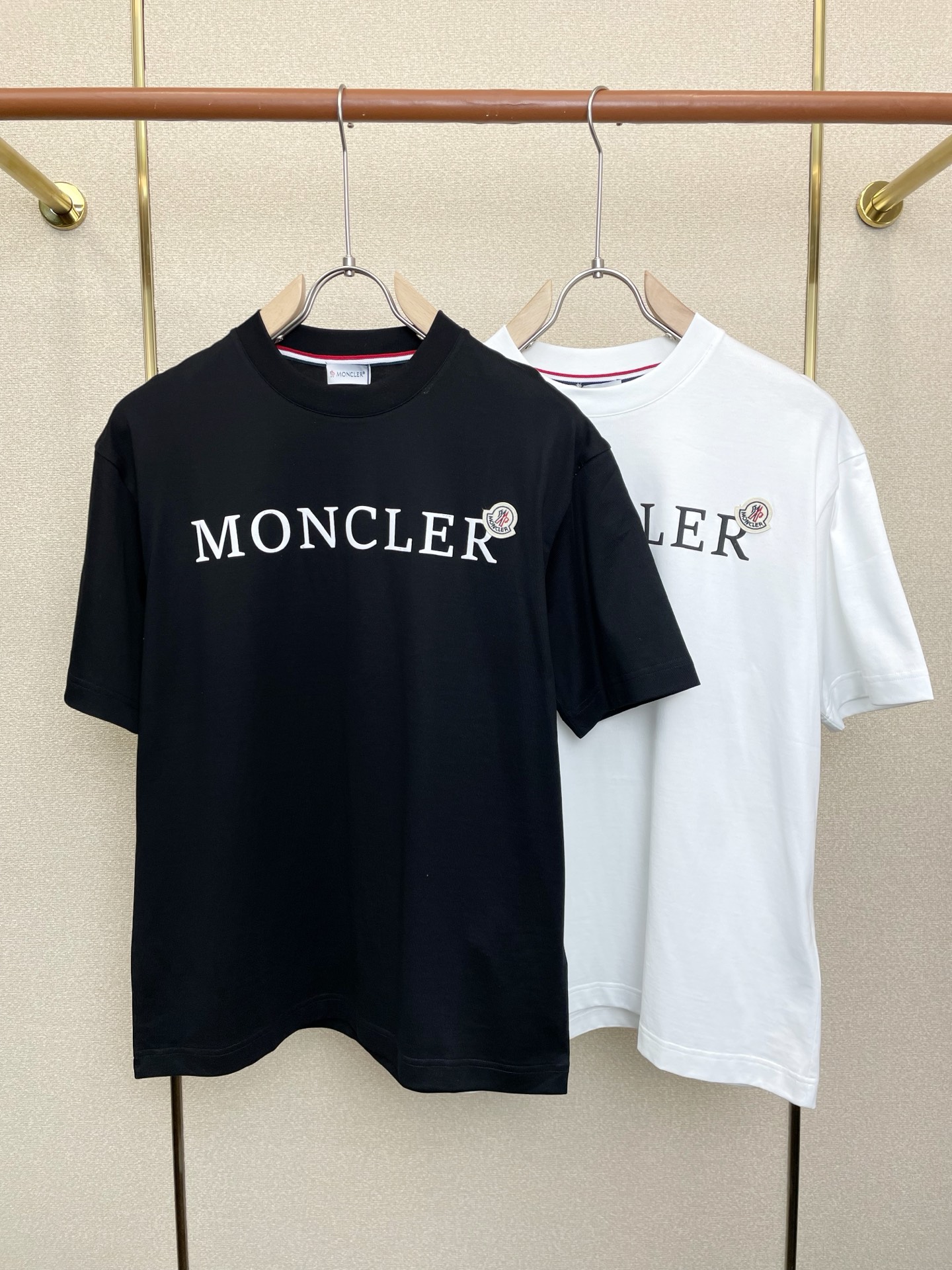 支持跨年售后！。Moncler蒙口💥独家专供新款原单男士休闲短袖 高端定制 高端版本 时尚百搭爆款⚠️⚠