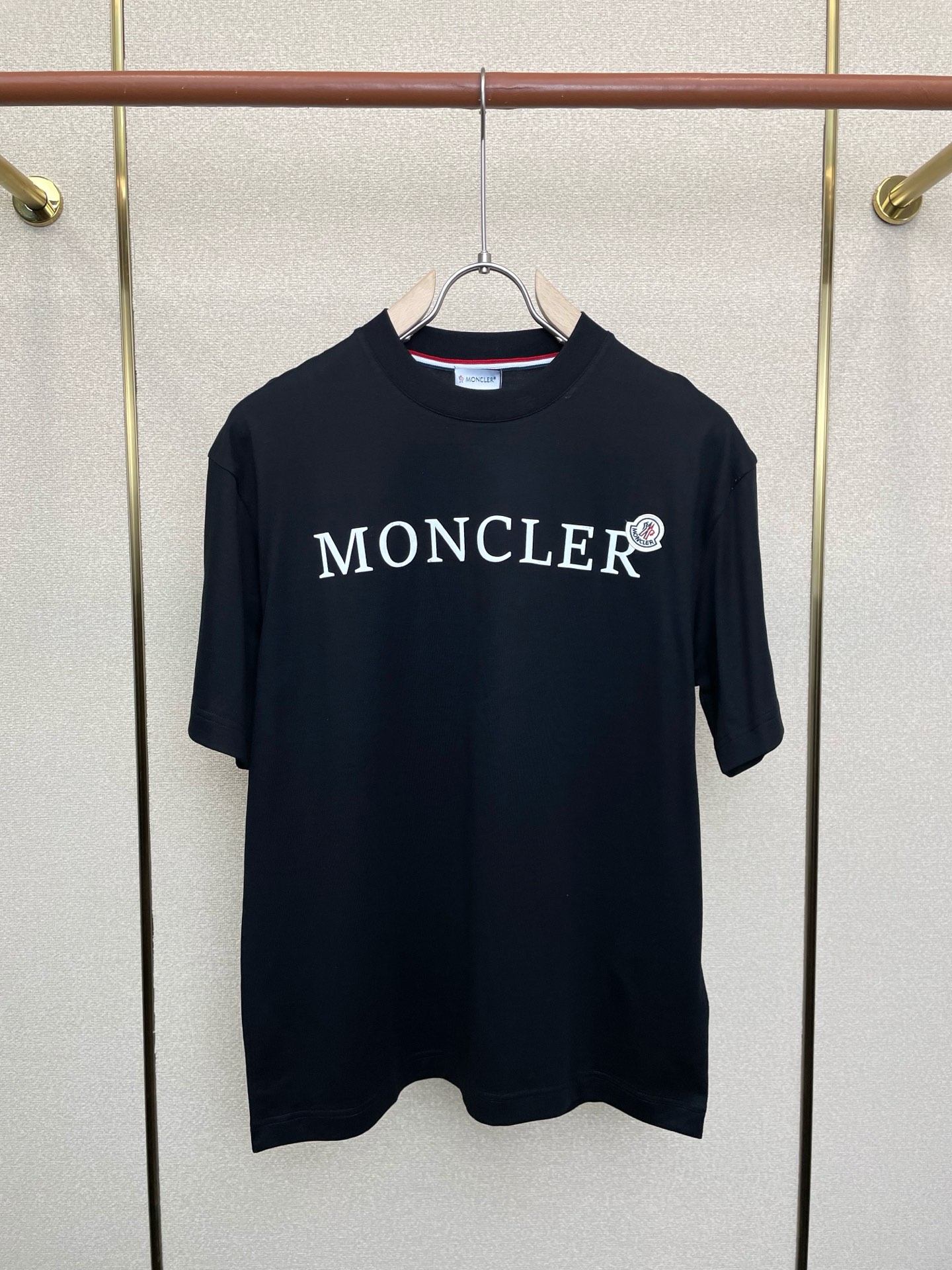 支持跨年售后！。Moncler蒙口💥独家专供新款原单男士休闲短袖 高端定制 高端版本 时尚百搭爆款⚠️⚠
