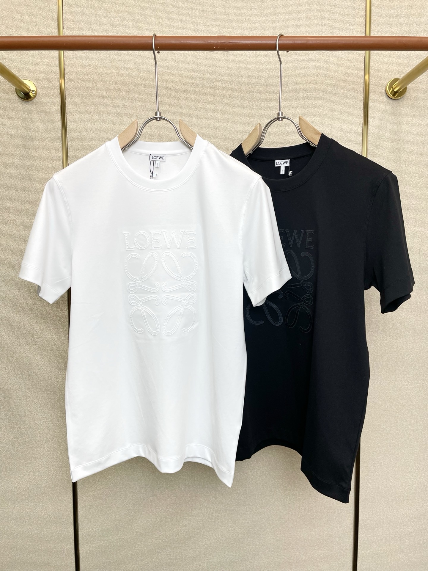 支持跨年售后！。LOEWE罗意威💥独家专供新款原单男士休闲短袖 高端定制 高端版本 时尚百搭爆款⚠️⚠️