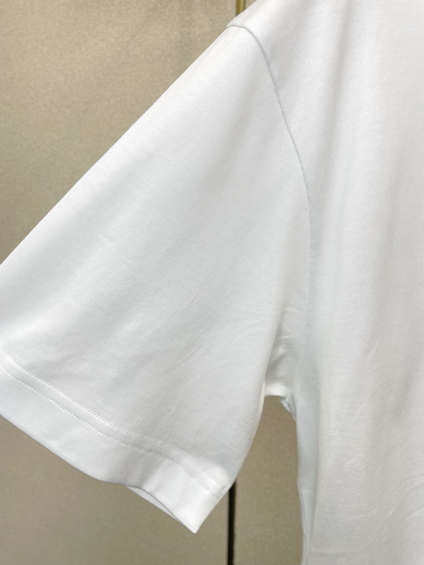 。LOEWE罗意威💥砸锅卖铁都要上的新款新款原单男士休闲短袖 高端定制 高端版本 时尚百搭爆款⚠️⚠️✨