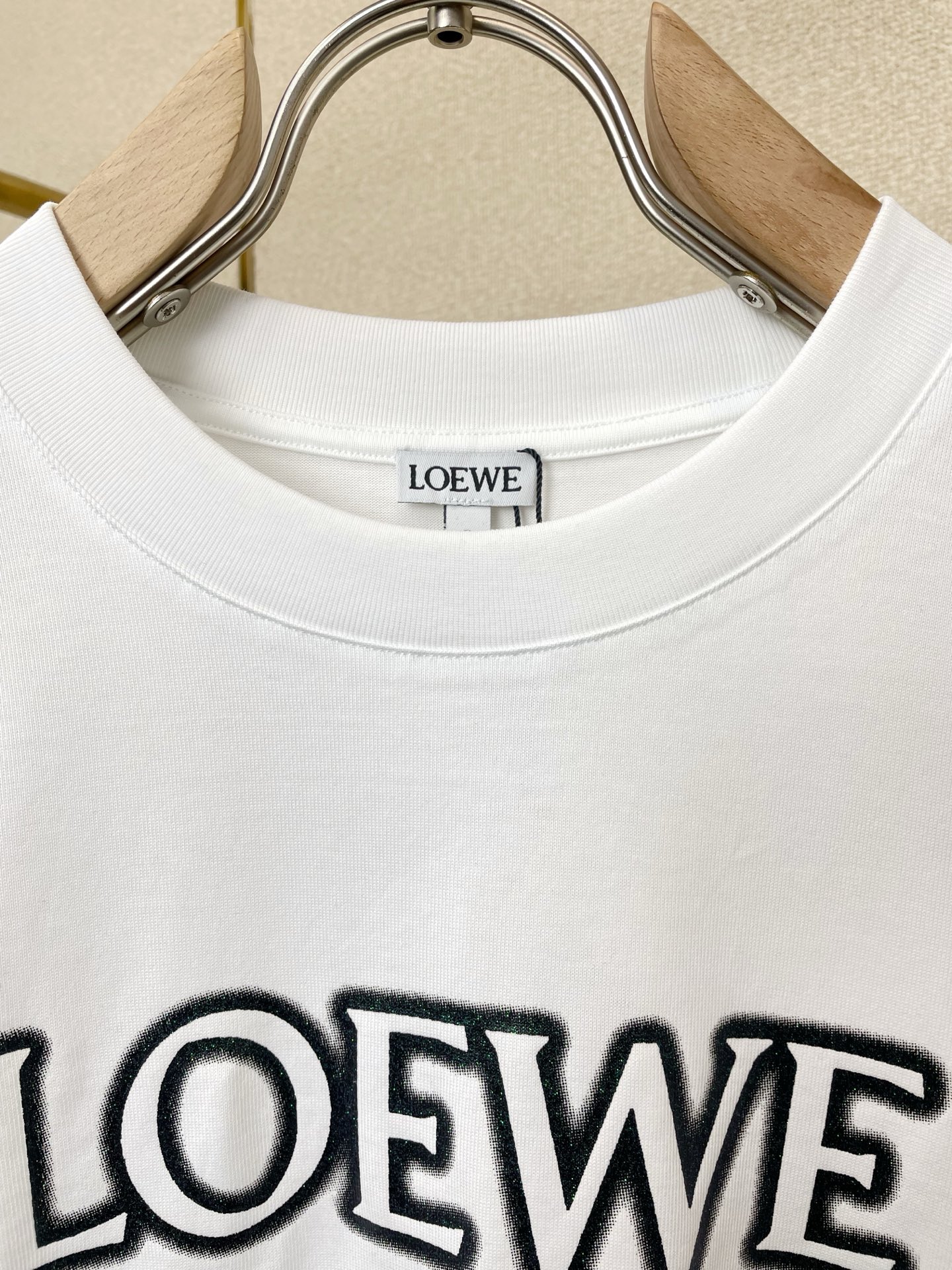 。LOEWE罗意威💥砸锅卖铁都要上的新款新款原单男士休闲短袖 高端定制 高端版本 时尚百搭爆款⚠️⚠️✨