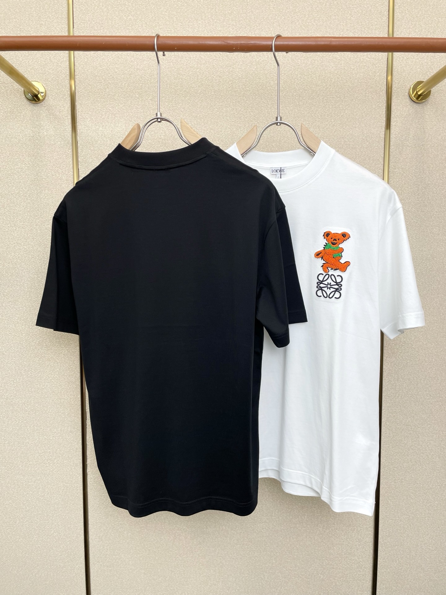 。LOEWE罗意威💥砸锅卖铁都要上的新款新款原单男士休闲短袖 高端定制 高端版本 时尚百搭爆款⚠️⚠️✨