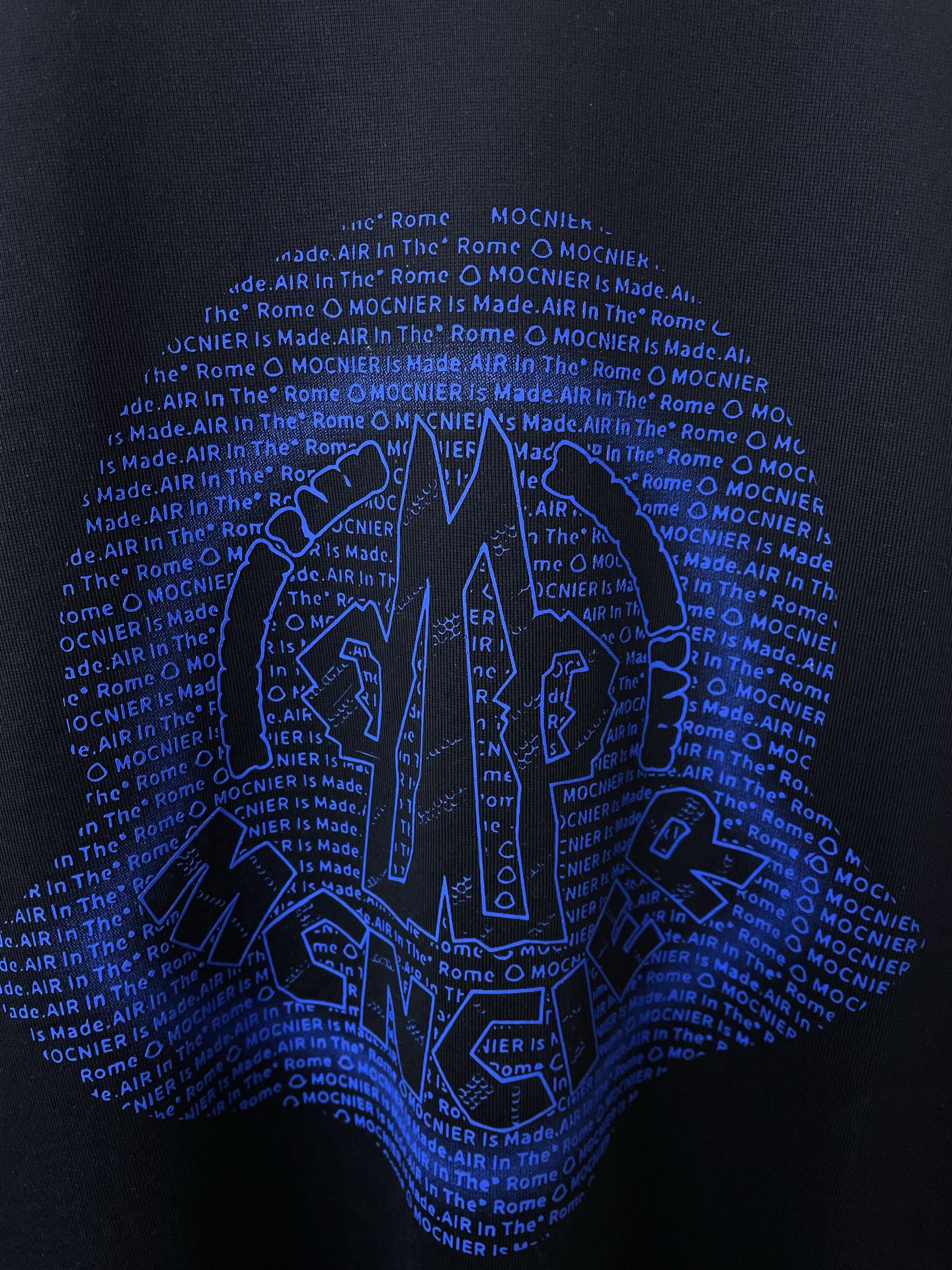 。Moncler蒙口💥砸锅卖铁都要上的新款新款原单男士休闲短袖 高端定制 高端版本 时尚百搭爆款⚠️⚠️