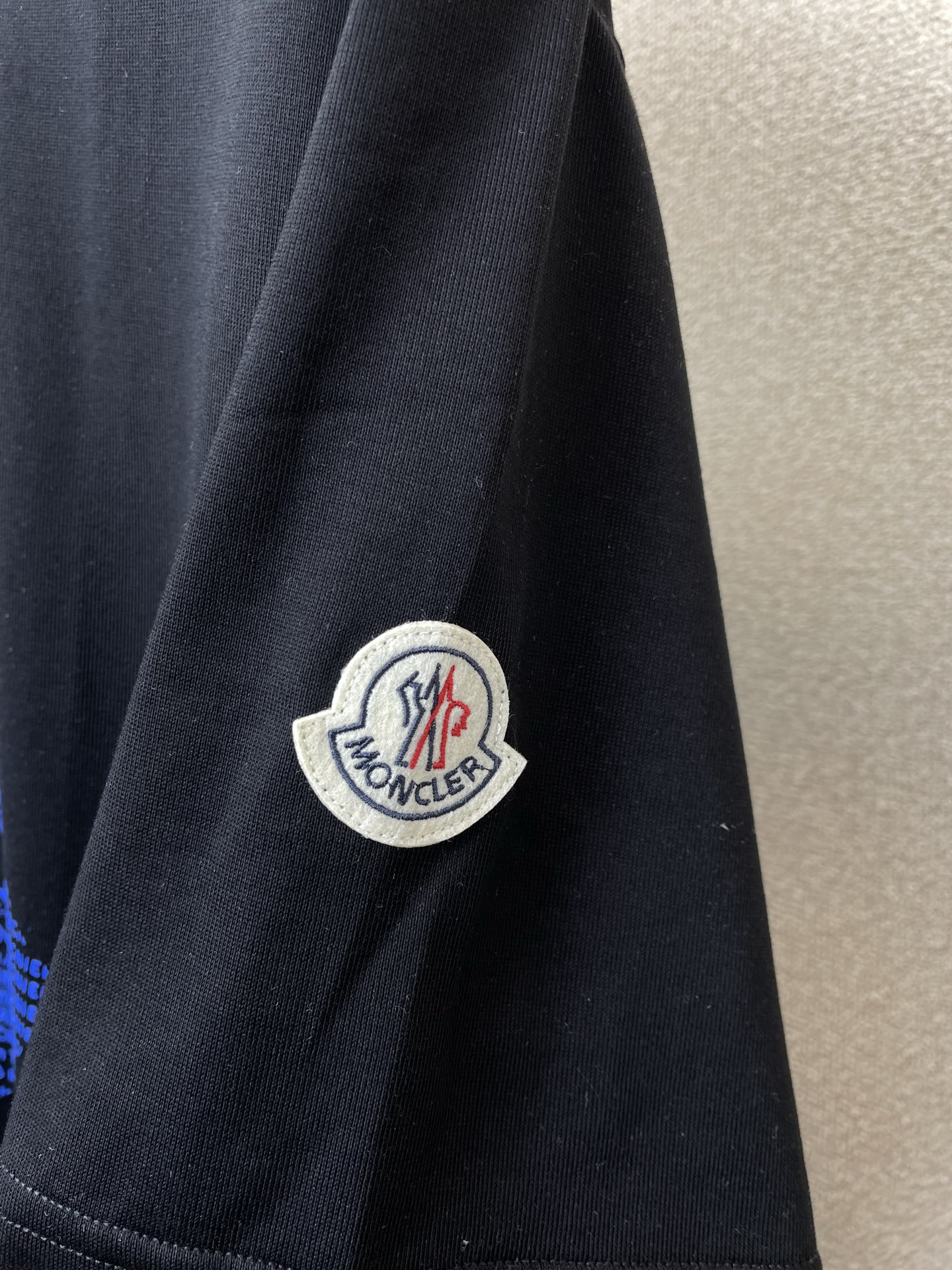 。Moncler蒙口💥砸锅卖铁都要上的新款新款原单男士休闲短袖 高端定制 高端版本 时尚百搭爆款⚠️⚠️