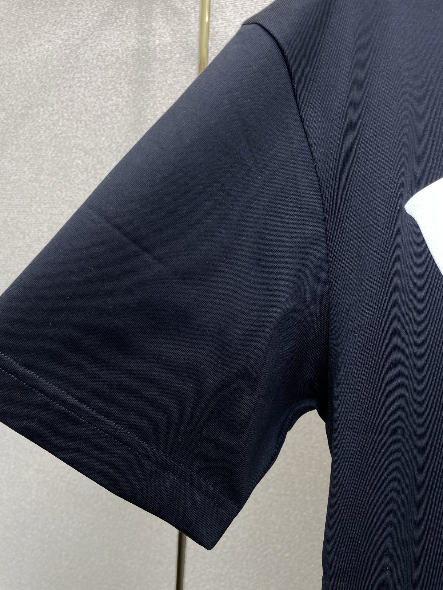 。Prada普拉达💥砸锅卖铁都要上的新款新款原单男士休闲短袖 高端定制 高端版本 时尚百搭爆款⚠️⚠️✨