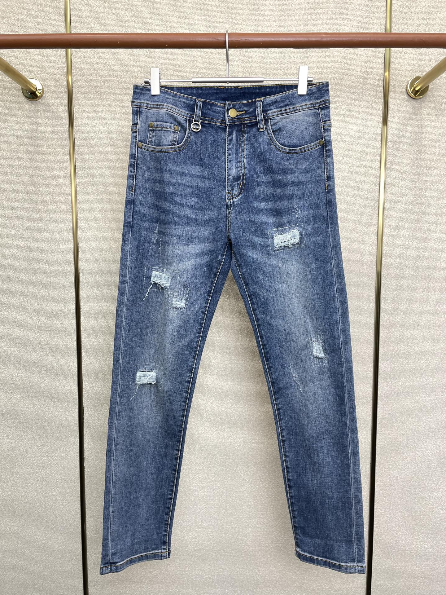 支持跨年售后！。FENDI芬迪💥独家专供新款休闲牛仔裤👖高端版本！专柜定制面料 透气舒适度高，细节无可挑