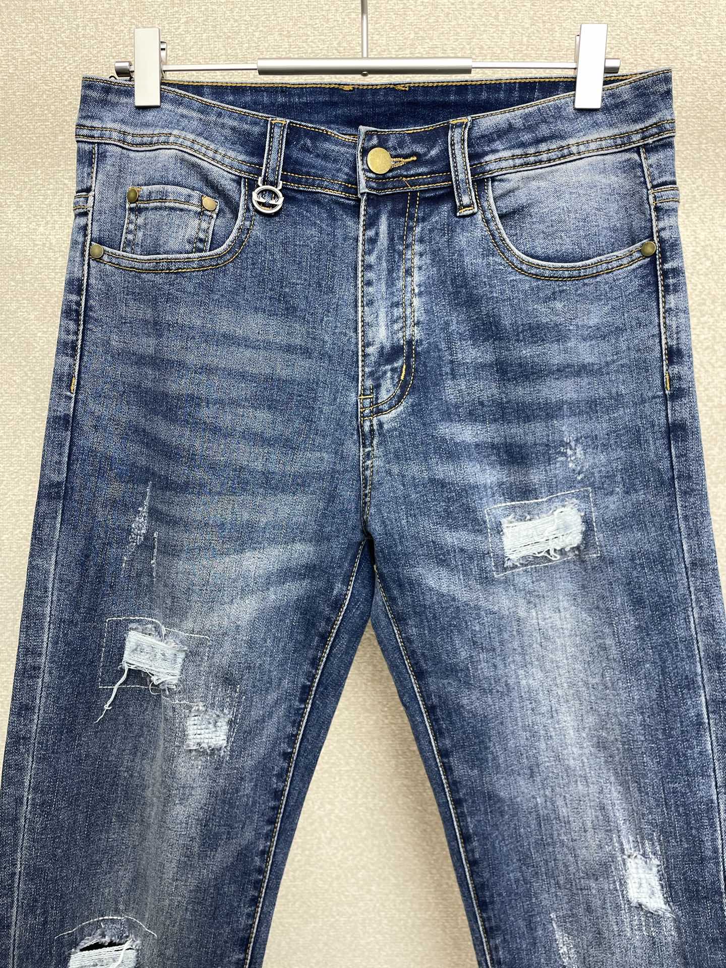 支持跨年售后！。FENDI芬迪💥独家专供新款休闲牛仔裤👖高端版本！专柜定制面料 透气舒适度高，细节无可挑