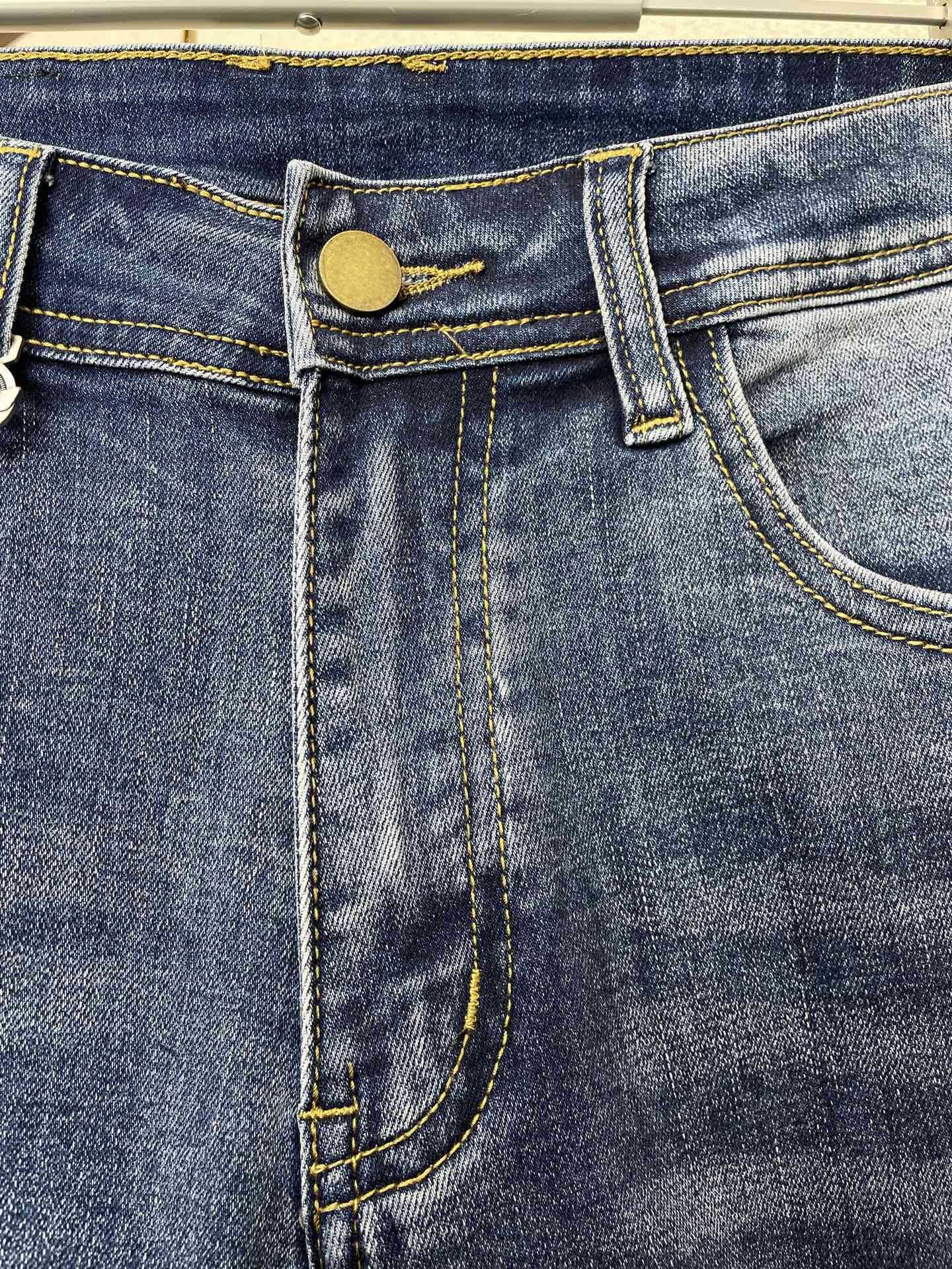 支持跨年售后！。FENDI芬迪💥独家专供新款休闲牛仔裤👖高端版本！专柜定制面料 透气舒适度高，细节无可挑