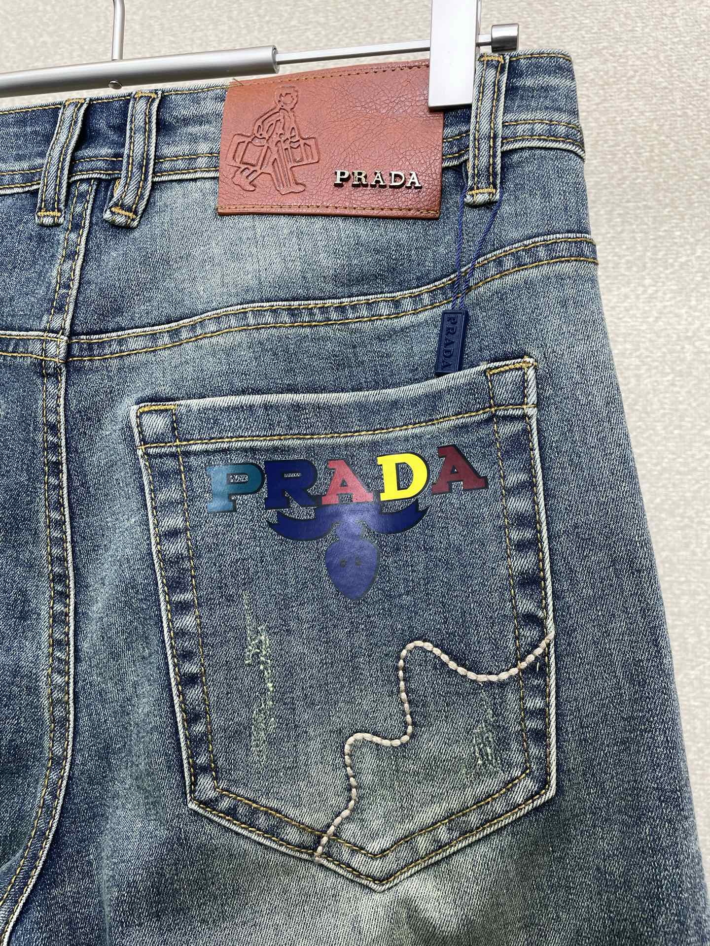 支持跨年售后！。Prada普拉达💥独家专供新款休闲牛仔裤👖高端版本！专柜定制面料 透气舒适度高，细节无可