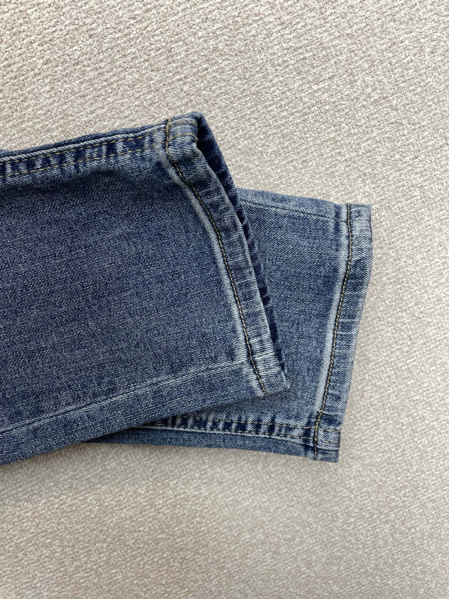 支持跨年售后！。Burberry巴宝莉💥独家专供新款休闲牛仔裤👖高端版本！专柜定制面料 透气舒适度高，细