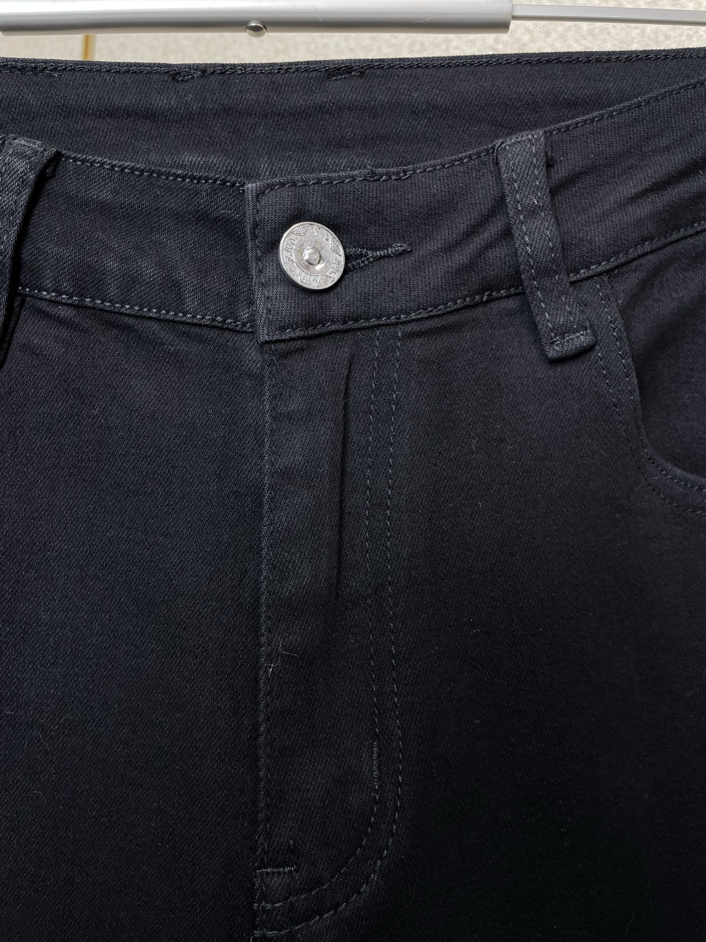 支持跨年售后！。Burberry巴宝莉💥独家专供新款休闲牛仔裤👖高端版本！专柜定制面料 透气舒适度高，细