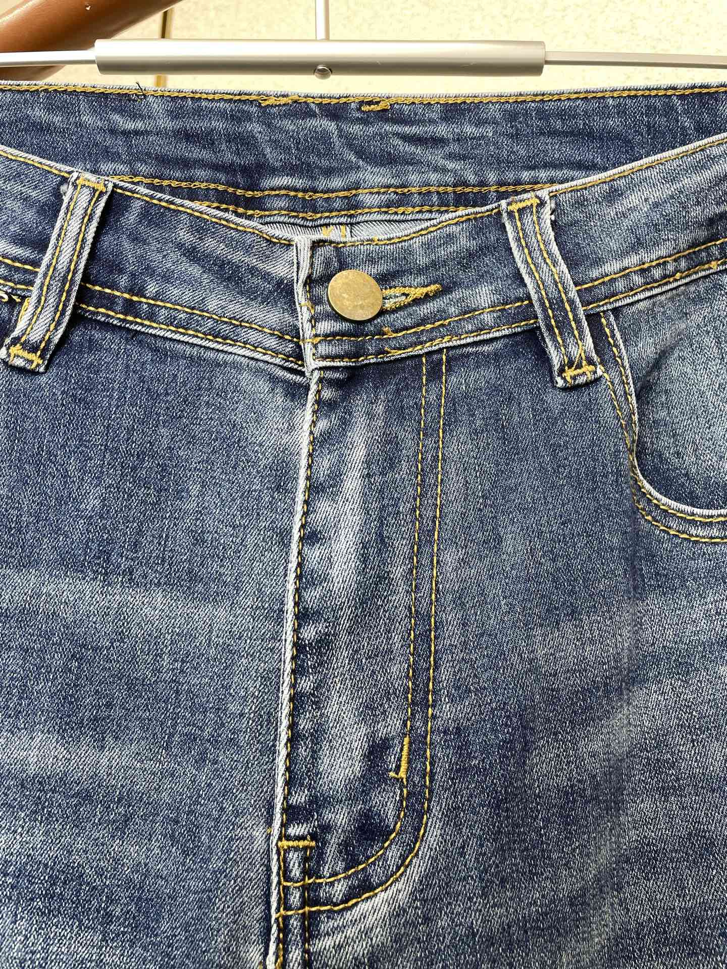 支持跨年售后！。Miumiu缪谬💥独家专供新款休闲牛仔裤👖高端版本！专柜定制面料 透气舒适度高，细节无可