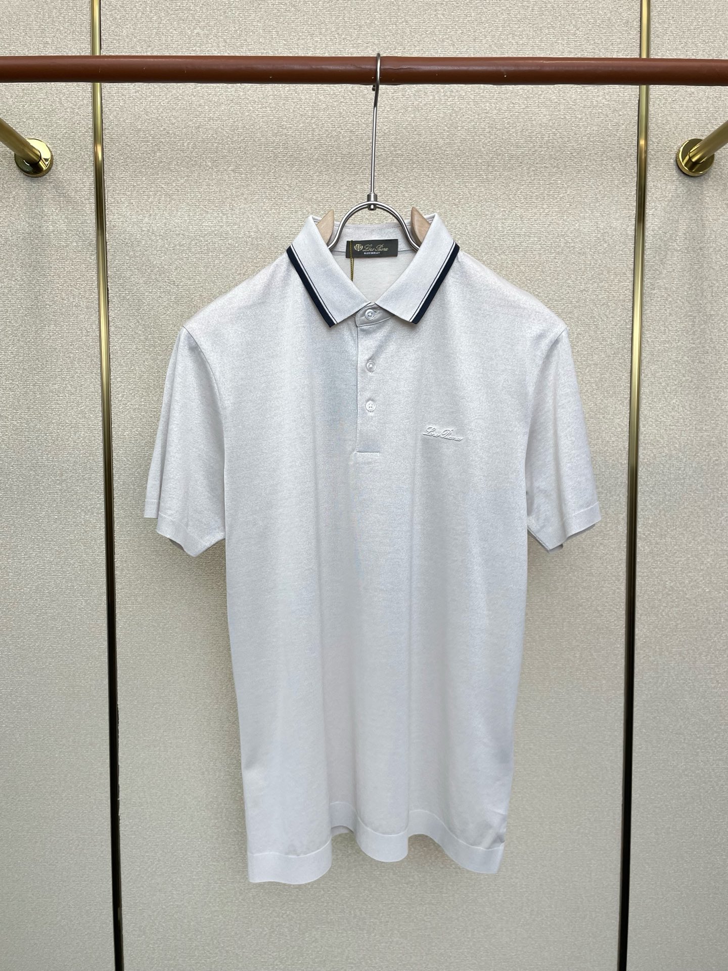 。lp🆕-Loro Piana诺悠翩雅💥砸锅卖铁都要上的新款新款原单男士休闲短袖 高端定制 高端版本 时