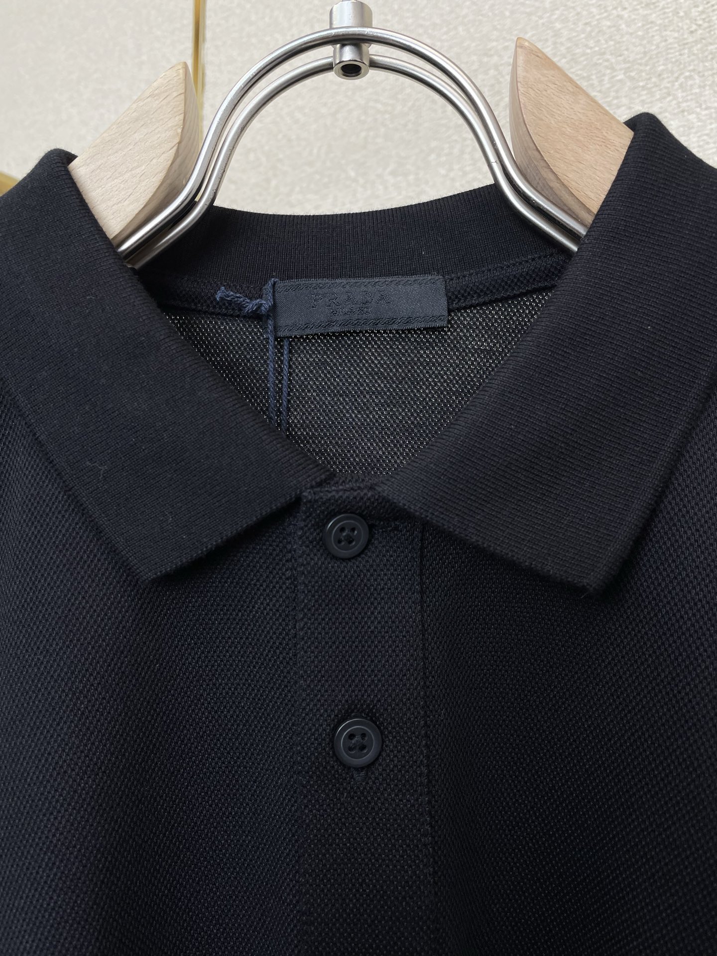 。Prada普拉达💥砸锅卖铁都要上的新款新款原单男士休闲短袖 高端定制 高端版本 时尚百搭爆款⚠️⚠️✨