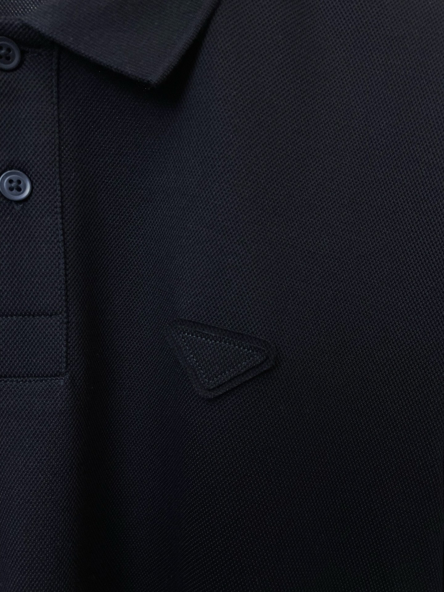 。Prada普拉达💥砸锅卖铁都要上的新款新款原单男士休闲短袖 高端定制 高端版本 时尚百搭爆款⚠️⚠️✨