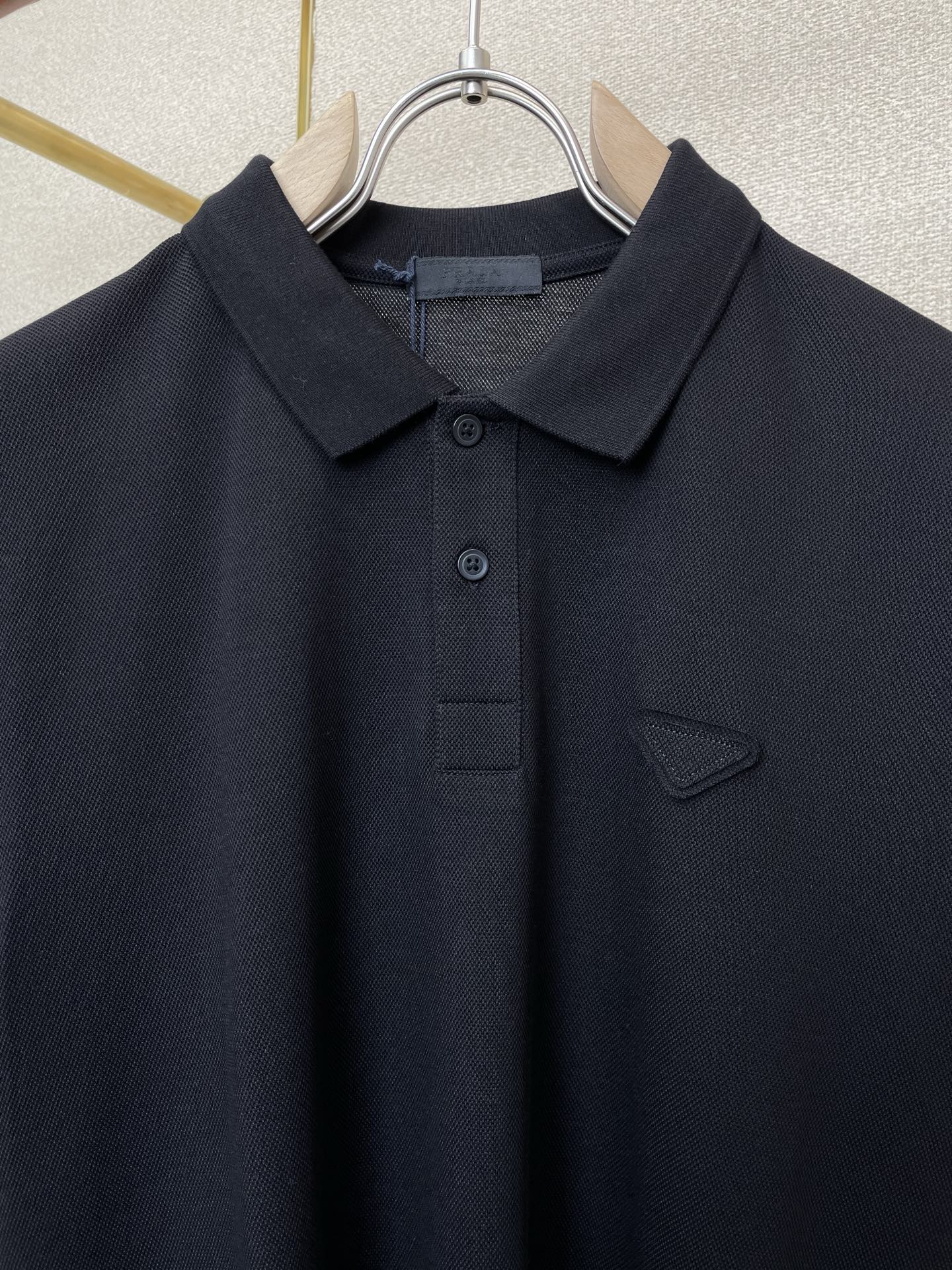 。Prada普拉达💥砸锅卖铁都要上的新款新款原单男士休闲短袖 高端定制 高端版本 时尚百搭爆款⚠️⚠️✨