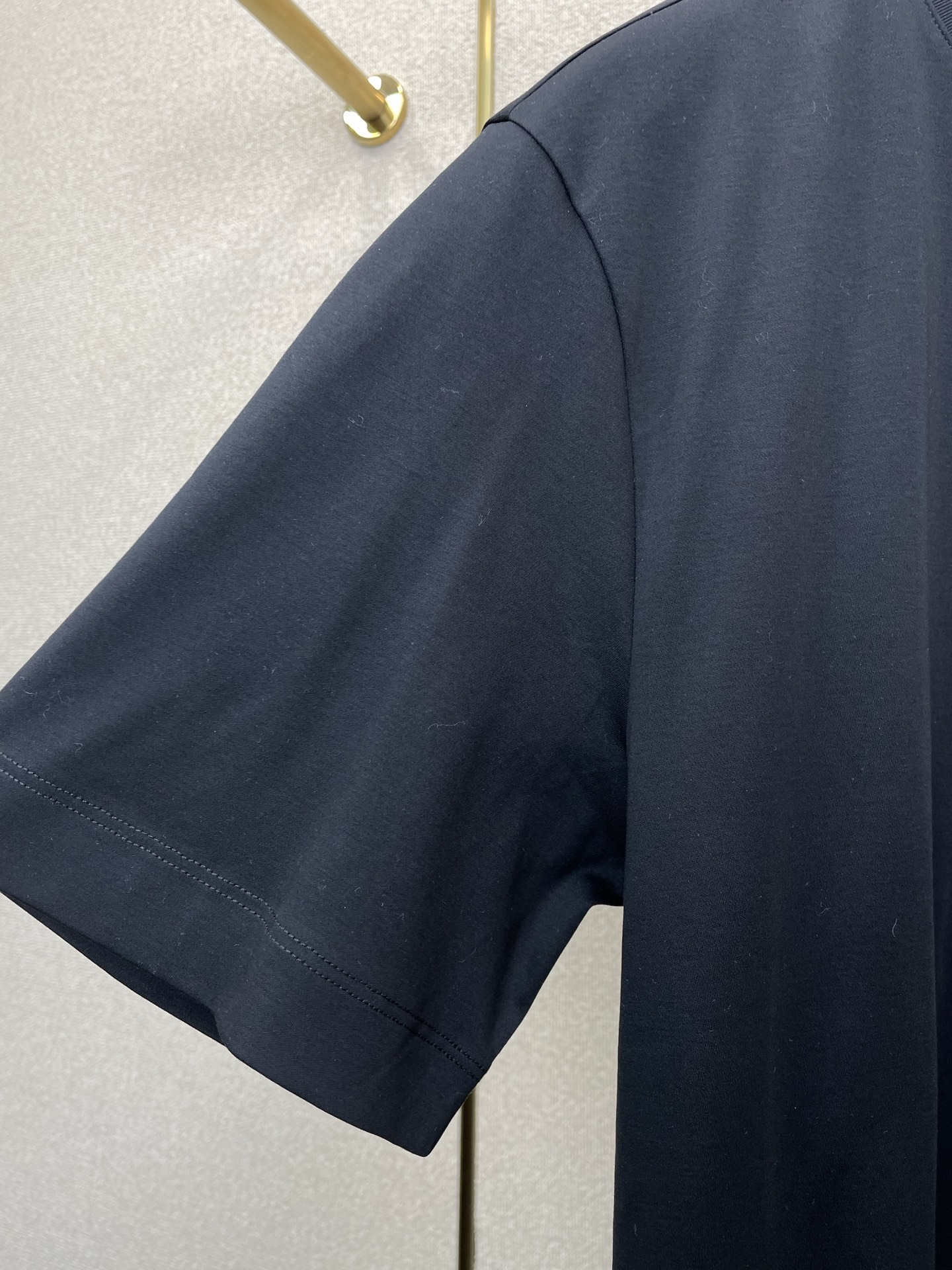 。Prada普拉达💥砸锅卖铁都要上的新款新款原单男士休闲短袖 高端定制 高端版本 时尚百搭爆款⚠️⚠️✨