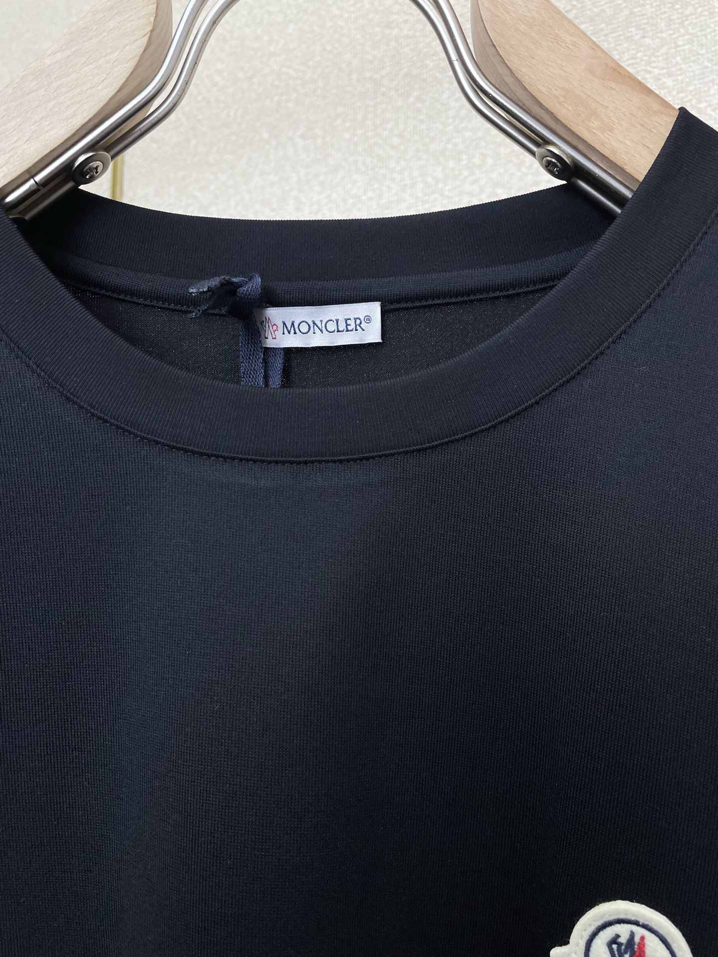 。Moncler蒙口💥砸锅卖铁都要上的新款新款原单男士休闲短袖 高端定制 高端版本 时尚百搭爆款⚠️⚠️