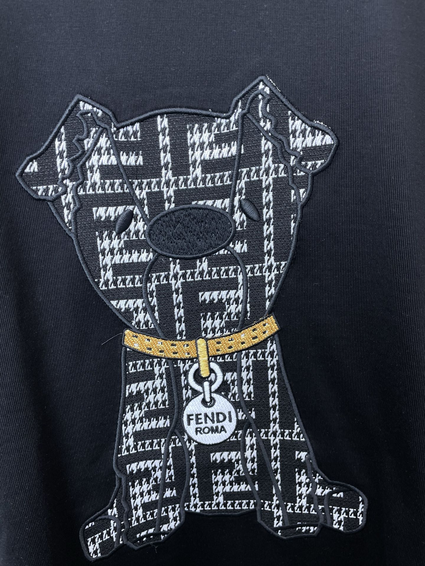 支持跨年售后！。FENDI芬迪💥独家专供新款原单男士休闲短袖 高端定制 高端版本 时尚百搭爆款⚠️⚠️✨