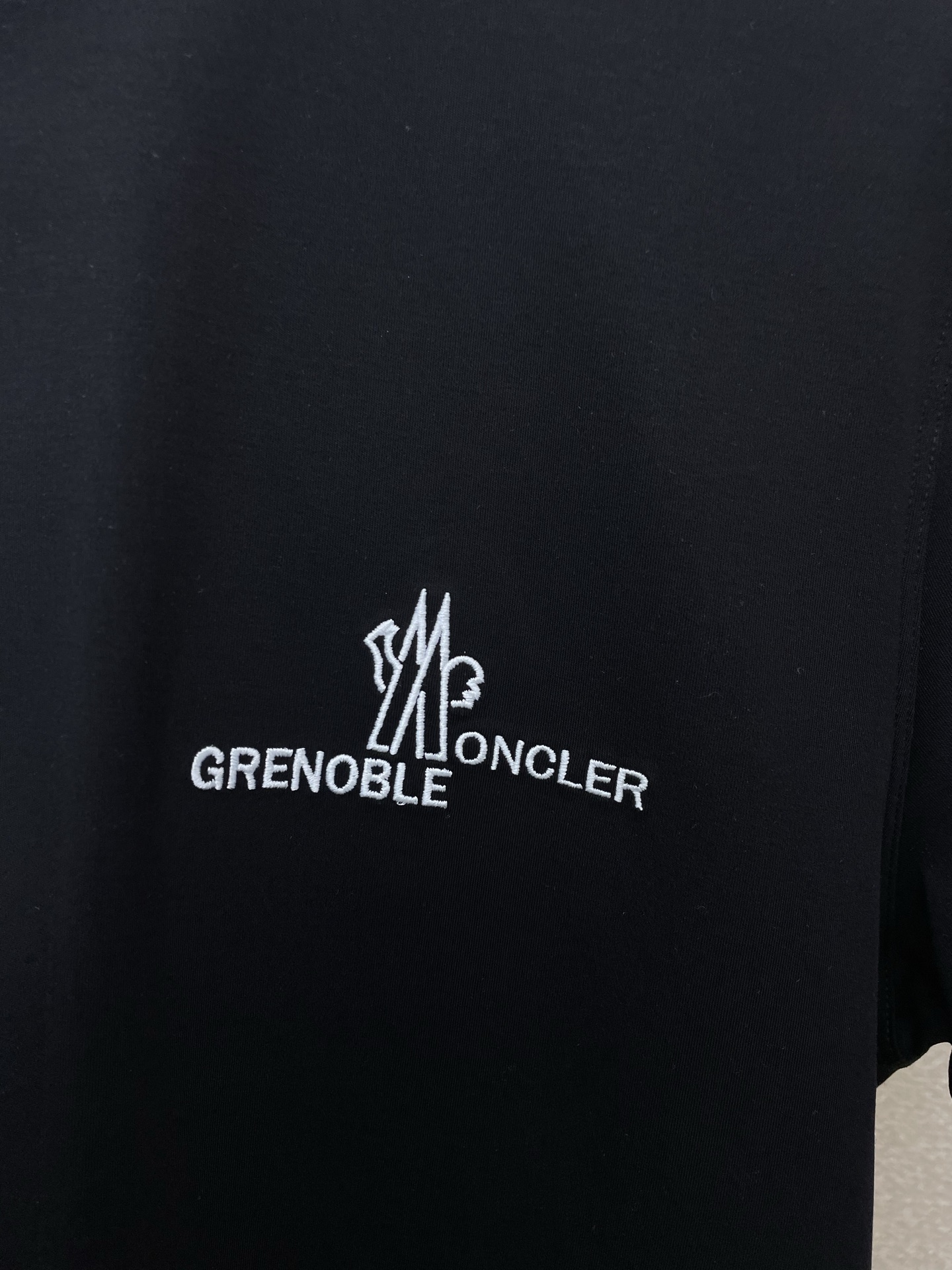 支持跨年售后！。Moncler蒙口💥独家专供新款原单男士休闲短袖 高端定制 高端版本 时尚百搭爆款⚠️⚠