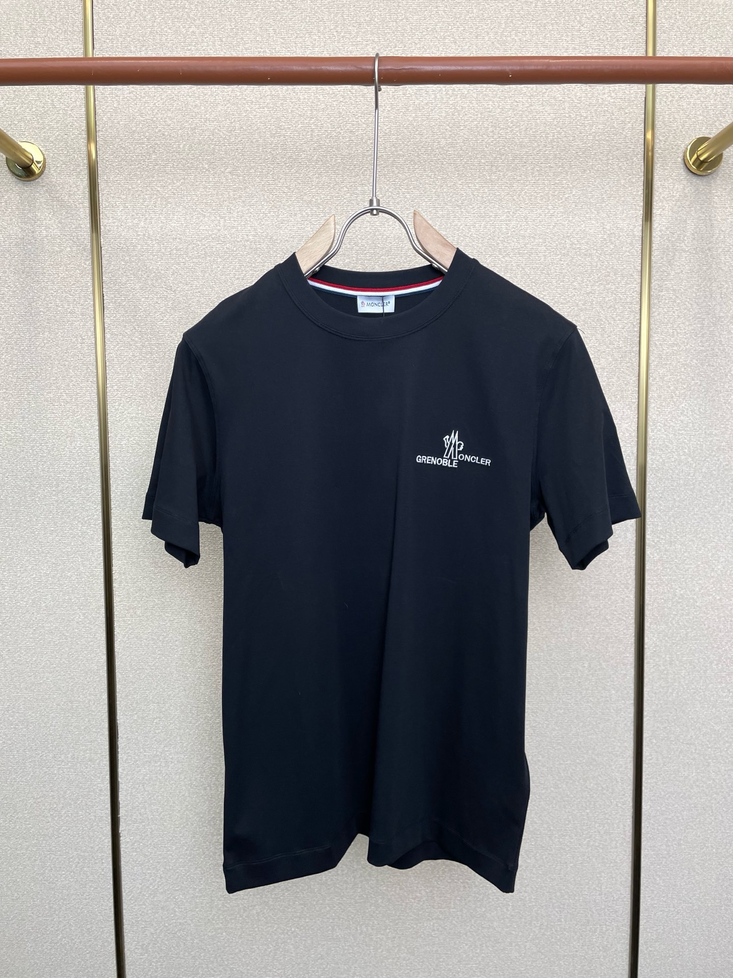 支持跨年售后！。Moncler蒙口💥独家专供新款原单男士休闲短袖 高端定制 高端版本 时尚百搭爆款⚠️⚠