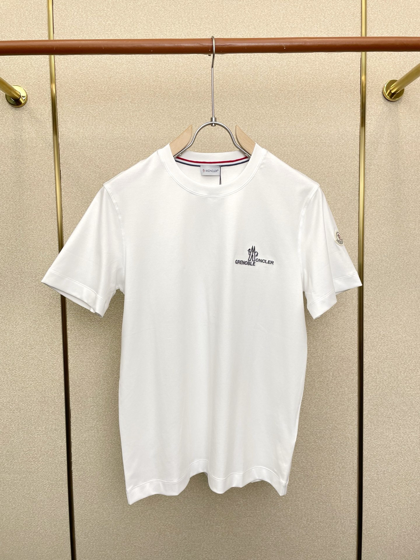 支持跨年售后！。Moncler蒙口💥独家专供新款原单男士休闲短袖 高端定制 高端版本 时尚百搭爆款⚠️⚠