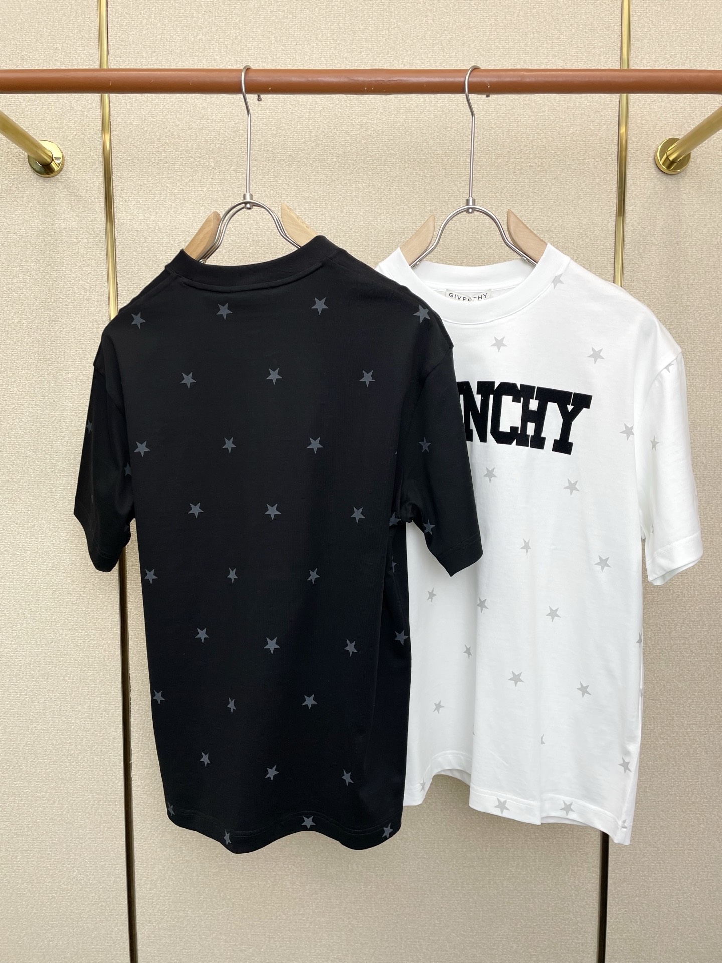 支持跨年售后！。GIVENCHY纪梵希💥独家专供新款原单男士休闲短袖 高端定制 高端版本 时尚百搭爆款⚠