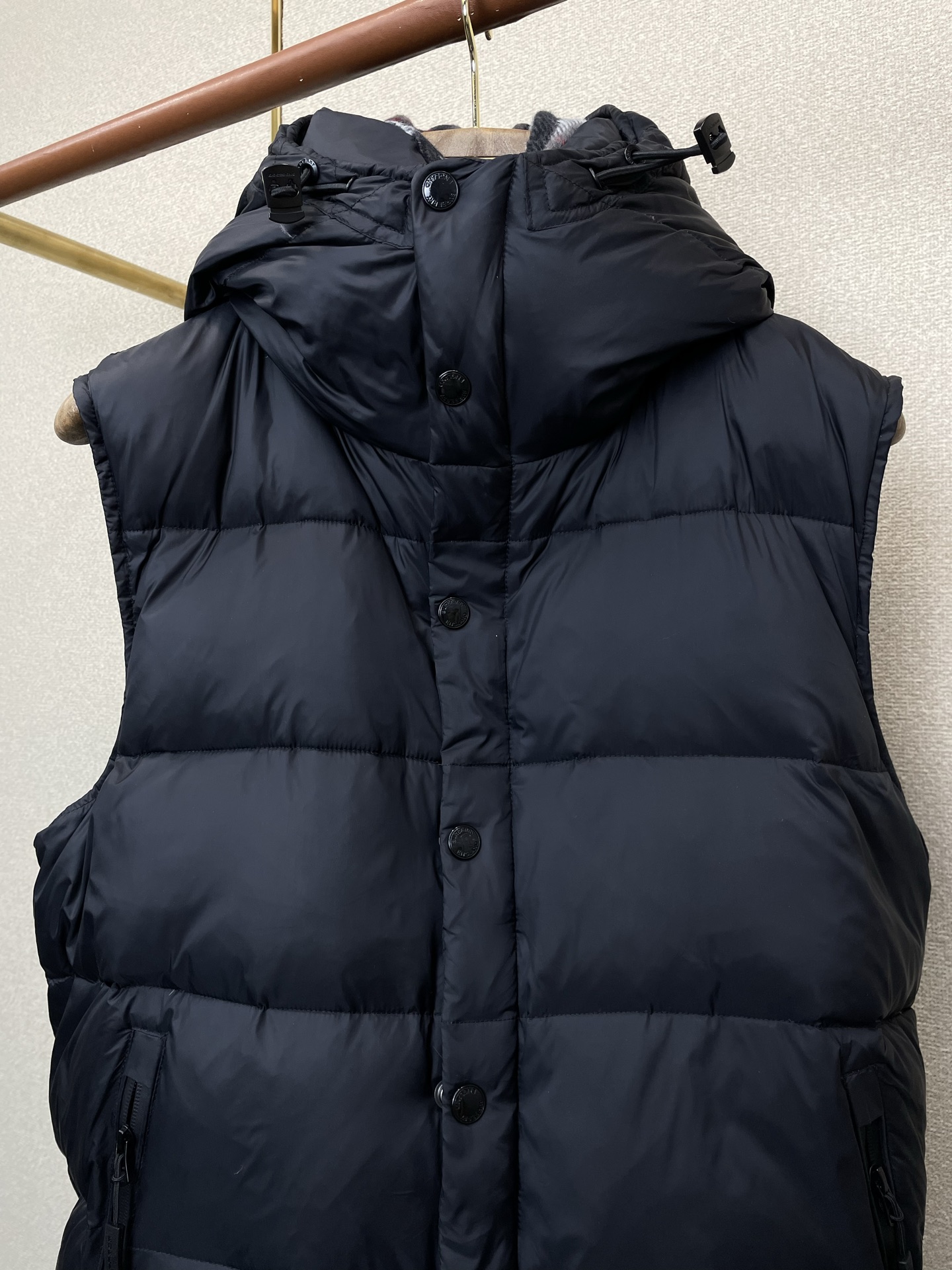 。羽绒服-Burberry巴宝莉💥砸锅卖铁都要上的新款秋冬新款羽绒服夹克。二合一羽绒服马甲 贸易公司渠道