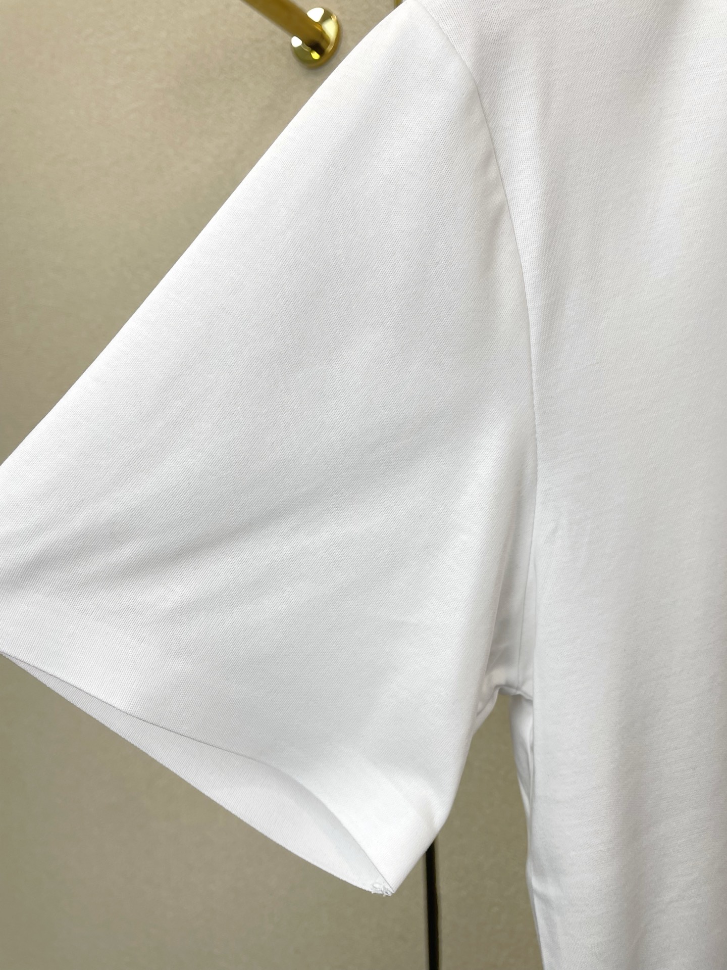 支持跨年售后！。ALO YOGA💥独家专供新款原单男士休闲短袖 高端定制 高端版本 时尚百搭爆款⚠️⚠️