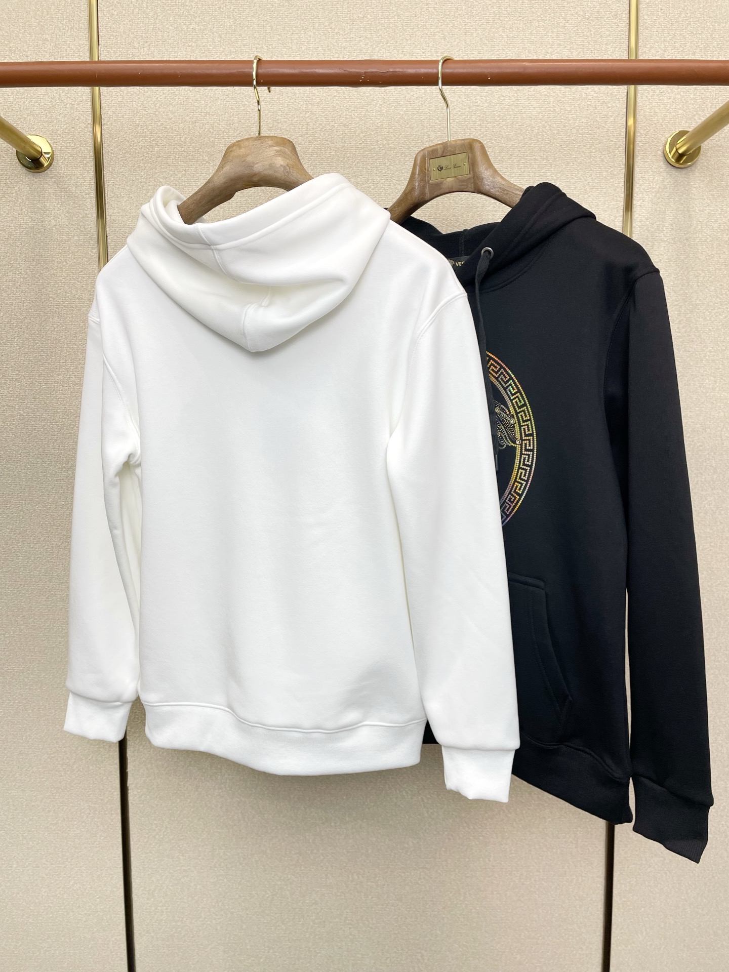 支持跨年售后！。VERSACE范思哲💥独家专供新款原单男士休闲连帽加绒卫衣 高端定制 高端版本 时尚百搭