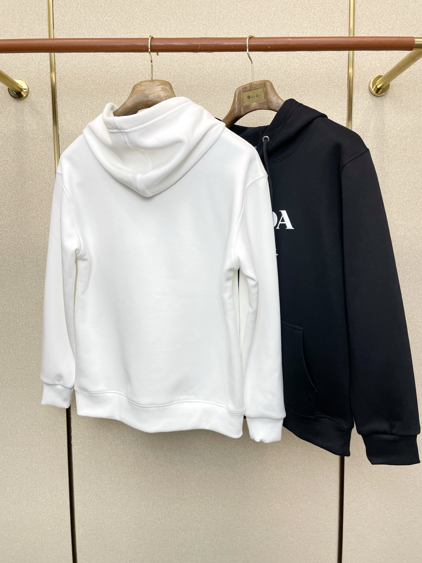 支持跨年售后！。Prada普拉达💥独家专供新款原单男士休闲连帽加绒卫衣 高端定制 高端版本 时尚百搭爆款