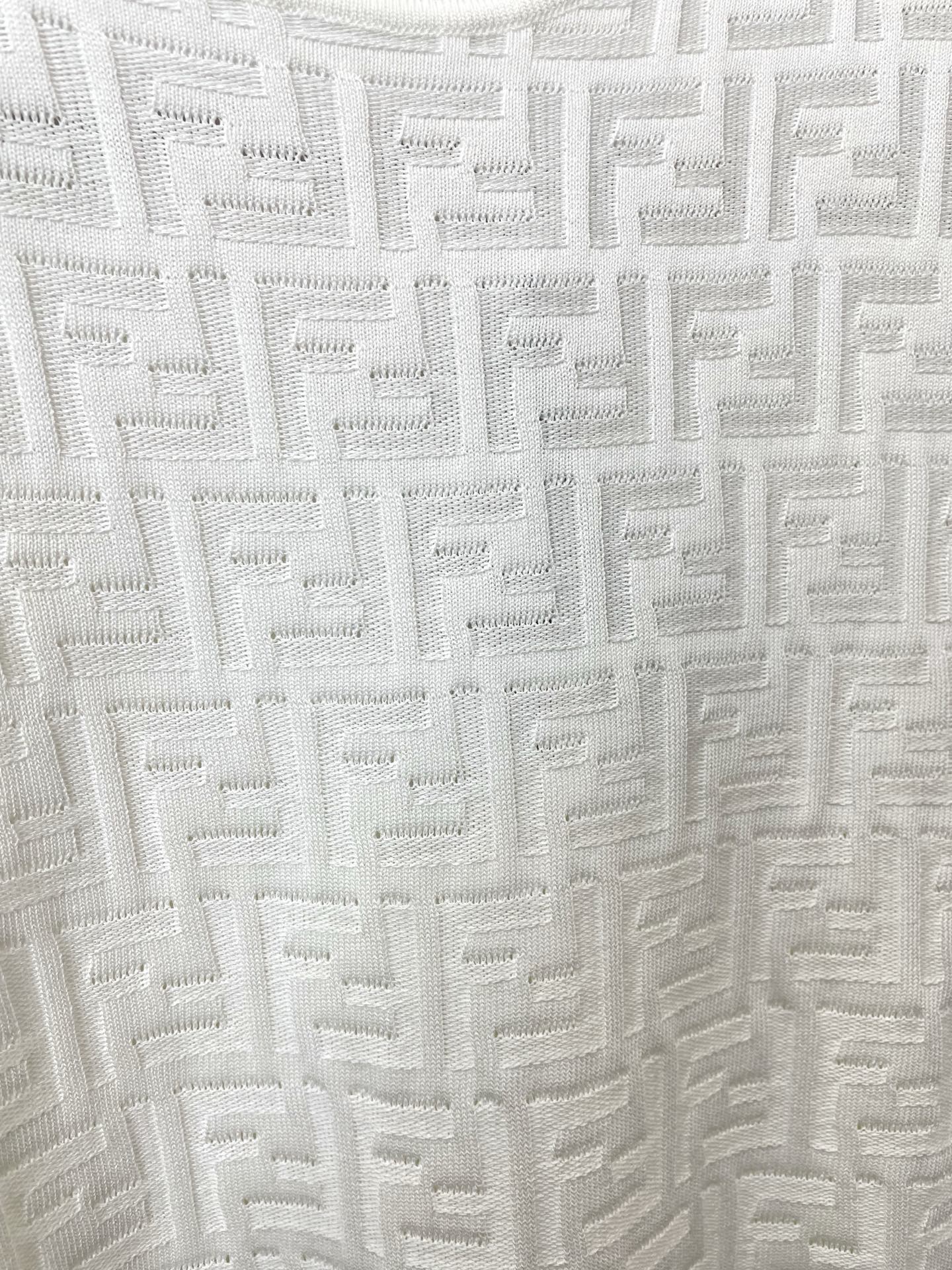 。FENDI芬迪💥独家专供新款原单男士休闲针织短袖 高端定制 高端版本 时尚百搭爆款⚠️⚠️✨✨进口面料