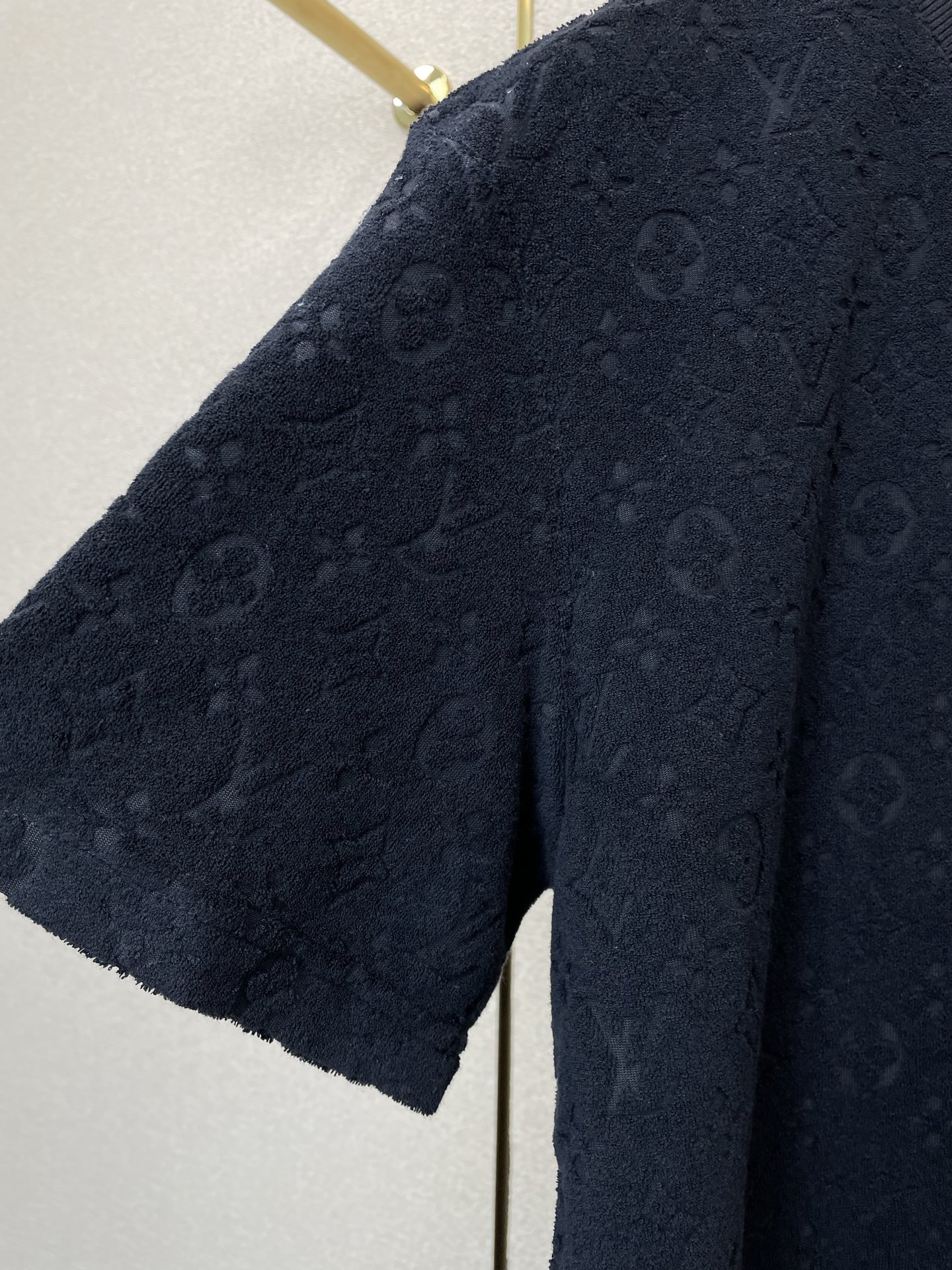 。Louis Vuitton路易威登💥独家专供新款原单男士休闲短袖 高端定制 高端版本 时尚百搭爆款⚠️