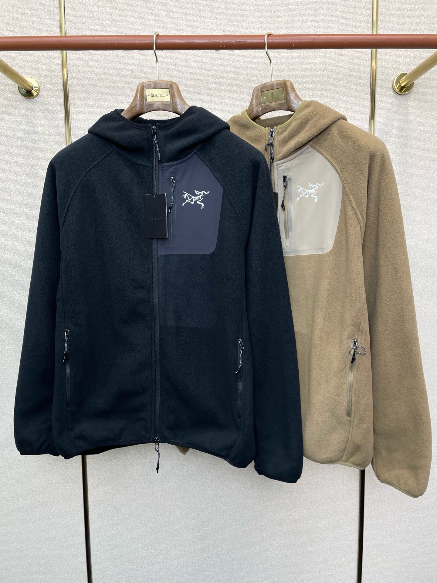 支持跨年售后！。Arc’teryx始祖鸟💥独家专供最新时尚连帽外套 摇粒绒夹克外套 经典设计感与颜值爆棚