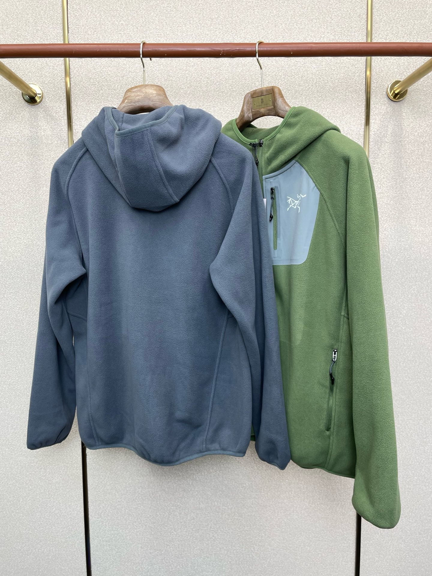 支持跨年售后！。Arc’teryx始祖鸟💥独家专供最新时尚连帽外套 摇粒绒夹克外套 经典设计感与颜值爆棚