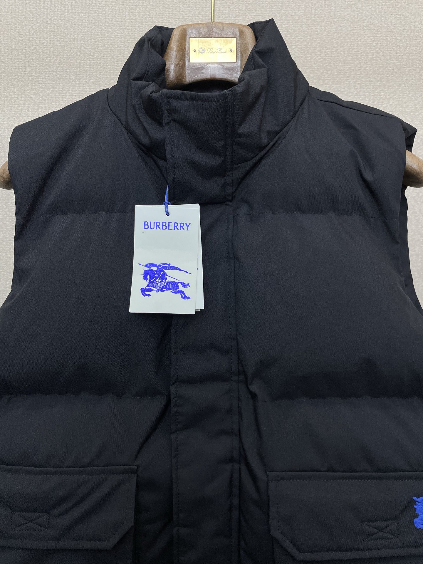 支持跨年售后！。羽绒服-BURBERRY巴宝莉💥独家专供高领羽绒马甲。贸易公司渠道稀出，三合一马甲羽绒服