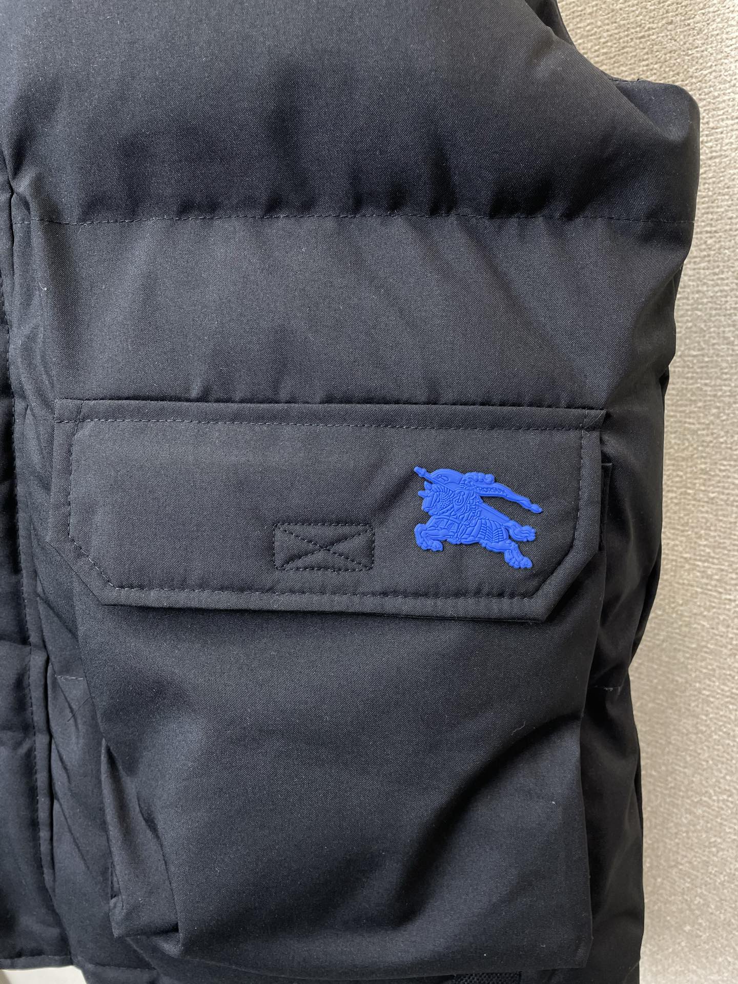 支持跨年售后！。羽绒服-BURBERRY巴宝莉💥独家专供高领羽绒马甲。贸易公司渠道稀出，三合一马甲羽绒服