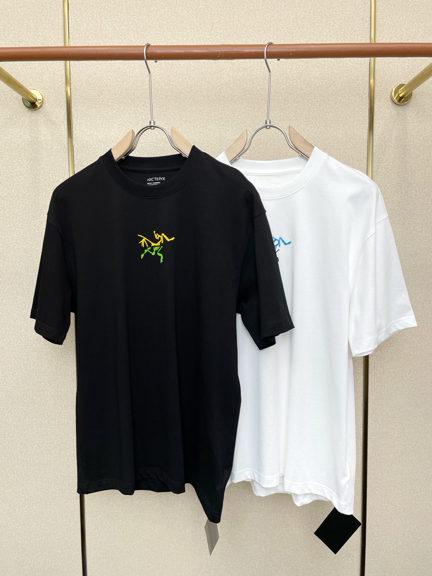 支持跨年售后！。Arc’teryx始祖鸟💥独家专供新款原单男士休闲短袖 高端定制 高端版本 时尚百搭爆款