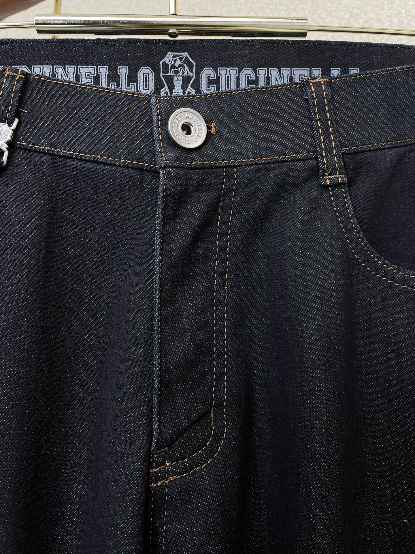 。BC-Brunello Cucineli 布鲁内洛 •库奇内利💥砸锅卖铁都要上的新款新款 牛仔裤👖高端