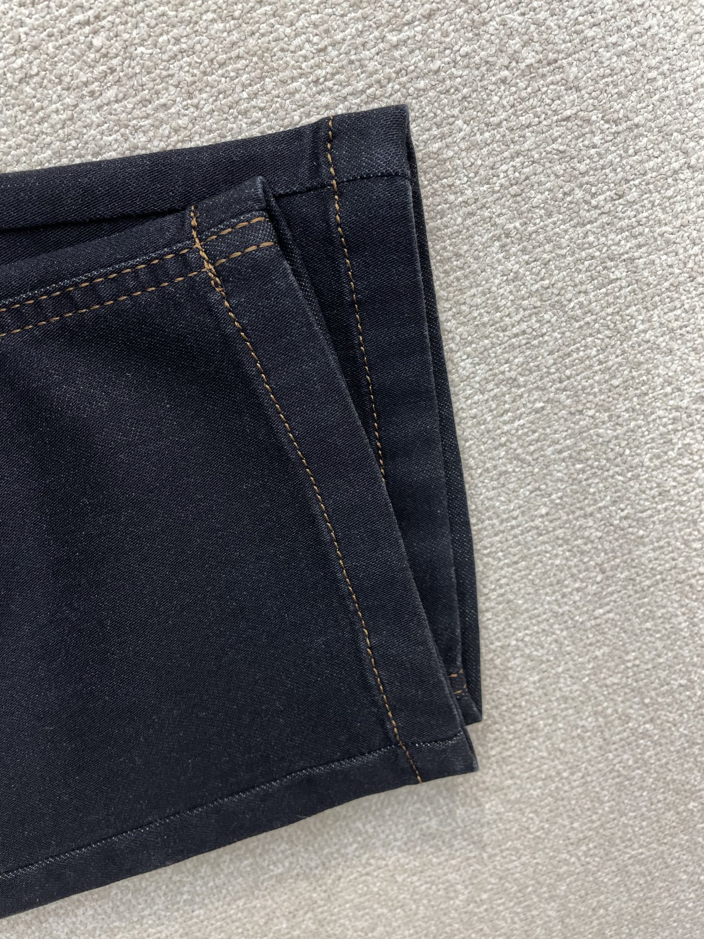 。BC-Brunello Cucineli 布鲁内洛 •库奇内利💥砸锅卖铁都要上的新款新款 牛仔裤👖高端