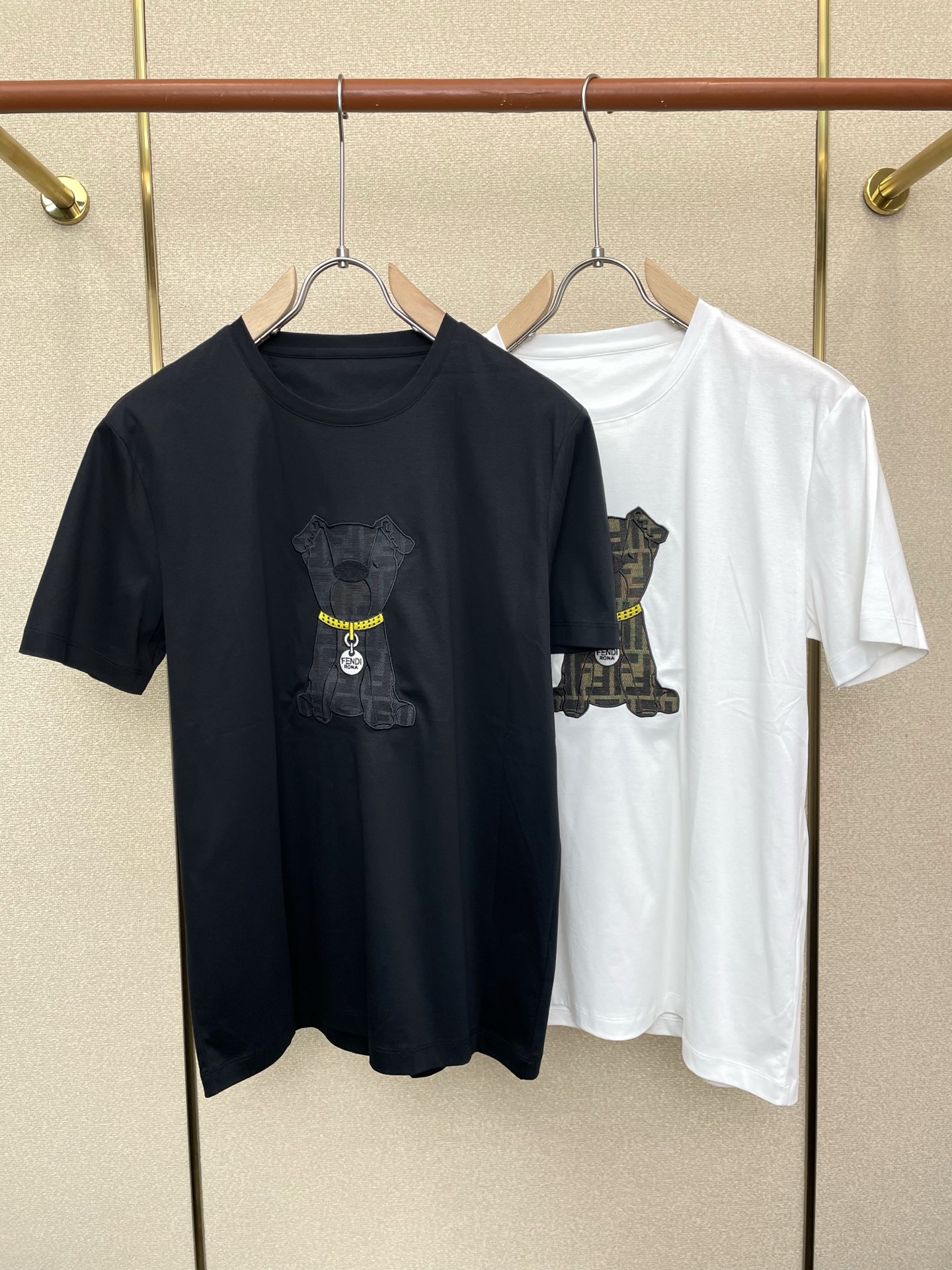 。FENDI芬迪💥独家专供新款原单男士休闲短袖 高端定制 高端版本 时尚百搭爆款⚠️⚠️✨✨进口面料 手