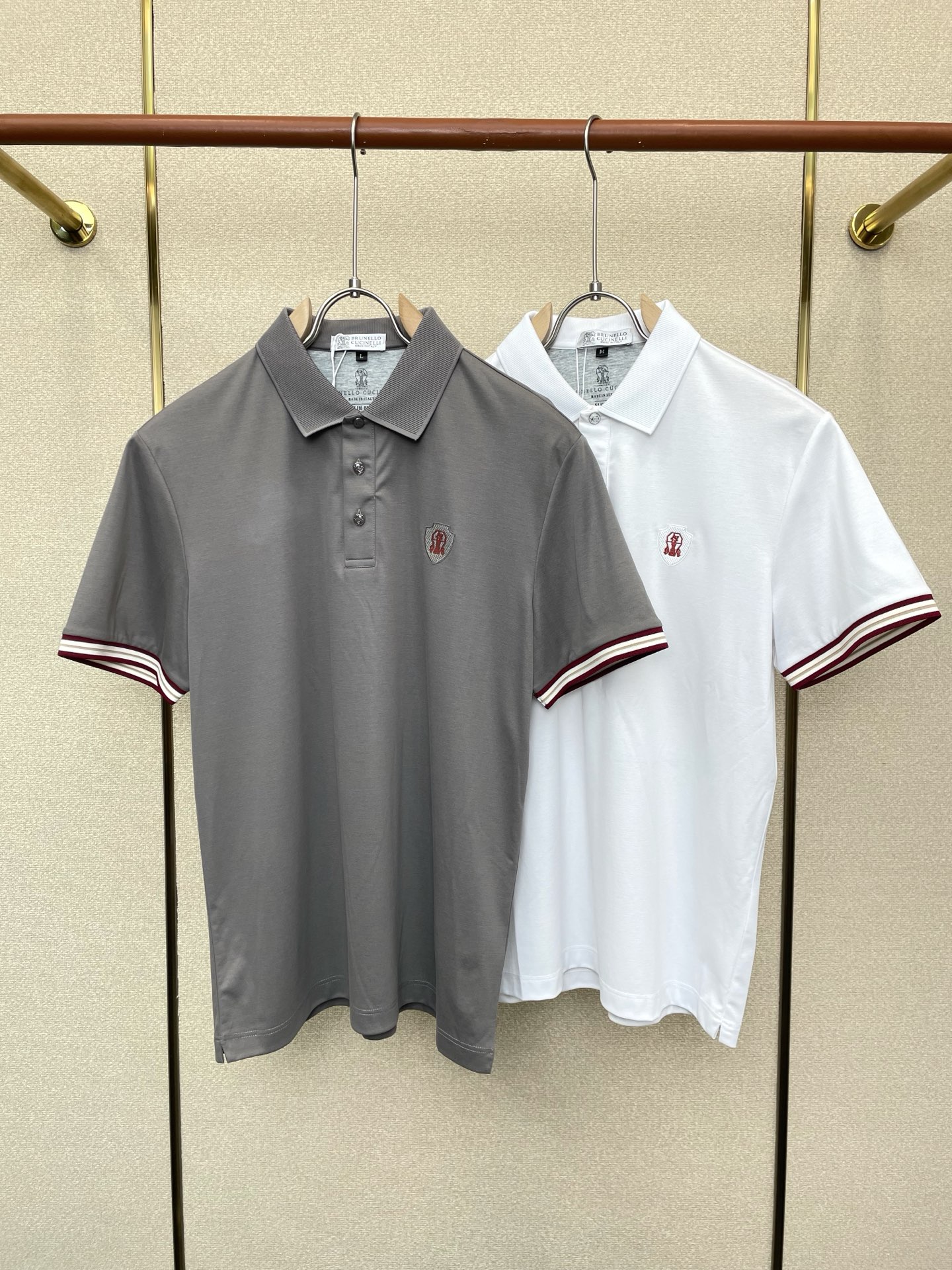 NO:746189,.BC-Brunello Cucinali Brunello Cucinelli exclusively supplies the new original men's casual Polo short sleeves. High-end customization. High-end version. Fashionable and versatile imported fabrics. Super soft and delicate feel. Skin-friendly and comfortable to wear. High-end boutique. The upper body made by the OEM is very good. Men's must-have items. Three standards are complete. Size M-4XL, brunello cucinelli, T-shirt,19860909.BC-Brunello Cucinali布鲁内洛·库奇内利独家专供新款原单男士休闲Polo短袖 高端定制 高端版本 时尚百搭爆款进口面料 手感超柔软细腻 穿着亲肤舒适 高端精品 代工厂精细做上身非常赞 男士必备单品 三标齐全 码数M-4XL,,brunello cucinelli,T-shirt,,Men's clothing