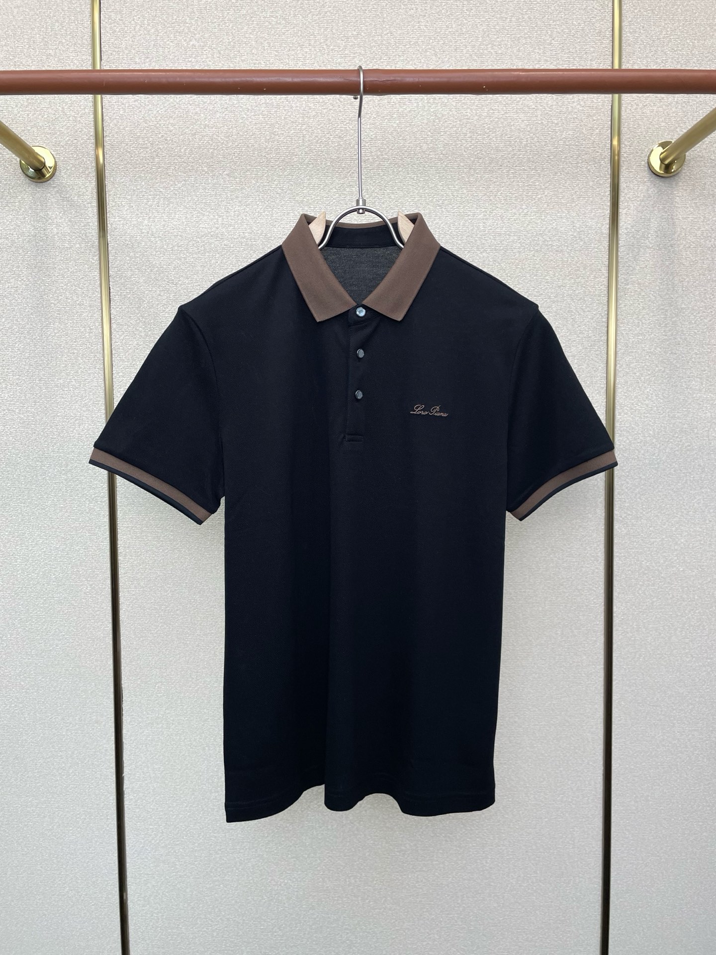 NO:746228,.LP-Loro Piana exclusively supplies new original men's casual short-sleeves, high-end customization, high-end version, fashionable and versatile imported fabrics, super soft and delicate to the touch, skin-friendly and comfortable to wear, high-end boutique, the upper body is exquisitely made by the factory, a must-have item for men, complete with three standards, size L-4XL,, loro piana, loro piana, T-shirt,19860909.LP-Loro Piana诺悠翩雅独家专供新款原单男士休闲短袖 高端定制 高端版本 时尚百搭爆款进口面料 手感超柔软细腻 穿着亲肤舒适 高端精品 代工厂精细做上身非常赞 男士必备单品 三标齐全 码数L-4XL,,loro piana,loro piana,T-shirt,,Men's clothing