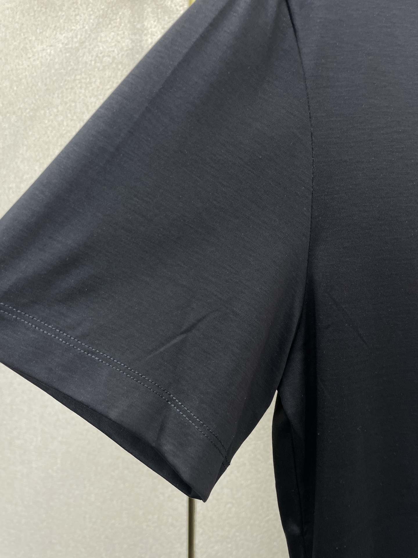 。LOEWE罗意威💥砸锅卖铁都要上的新款新款原单男士休闲短袖 高端定制 高端版本 时尚百搭爆款⚠️⚠️✨