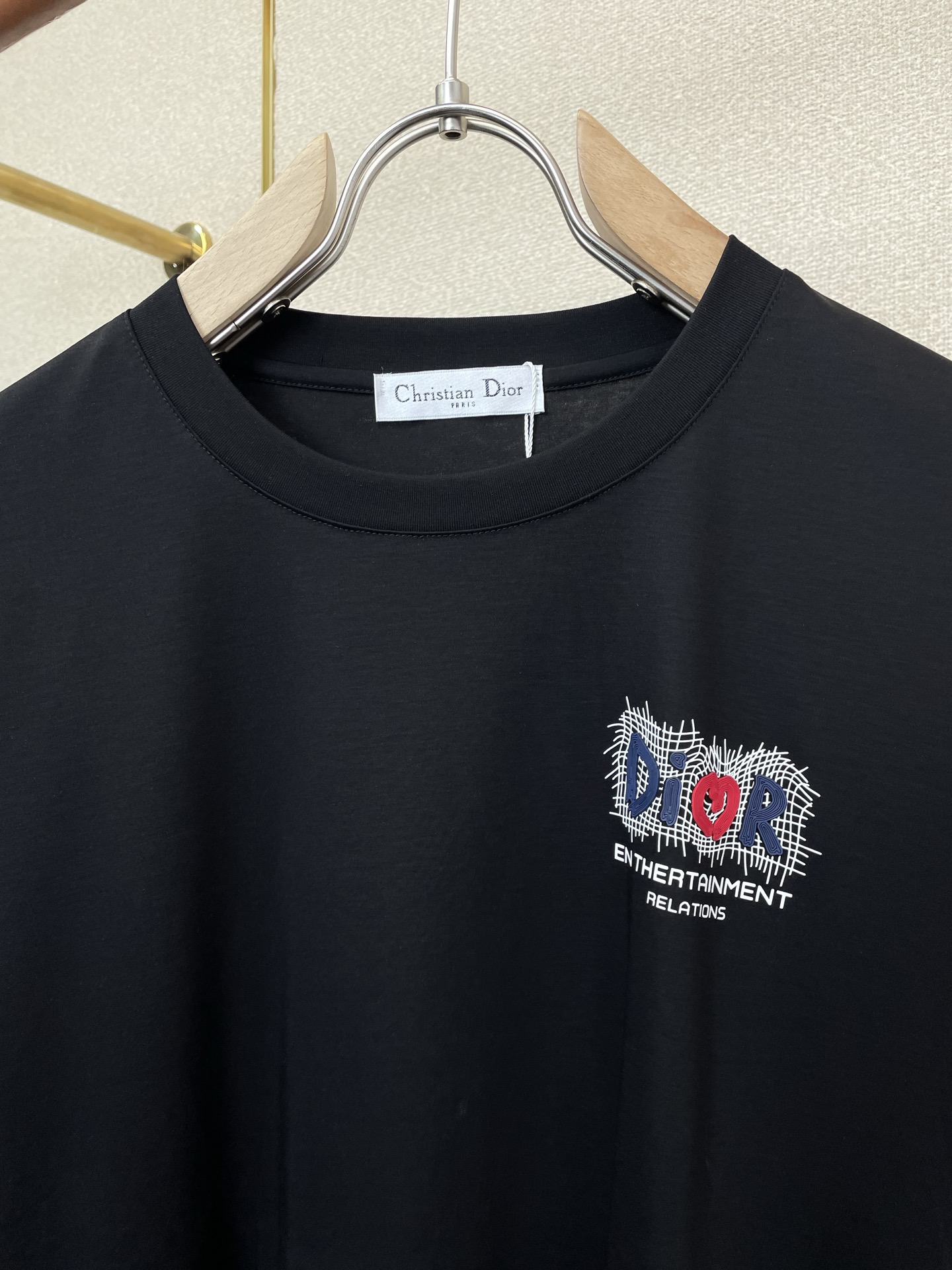 。Dior迪奥💥砸锅卖铁都要上的新款新款原单男士休闲短袖 高端定制 高端版本 时尚百搭爆款⚠️⚠️✨✨进