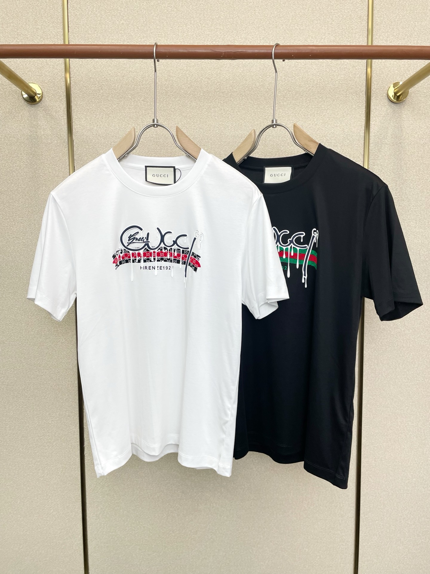 。Gucci古驰💥砸锅卖铁都要上的新款新款原单男士休闲短袖 高端定制 高端版本 时尚百搭爆款⚠️⚠️✨✨