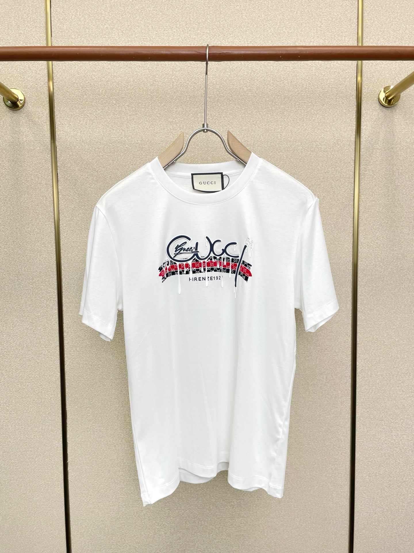 。Gucci古驰💥砸锅卖铁都要上的新款新款原单男士休闲短袖 高端定制 高端版本 时尚百搭爆款⚠️⚠️✨✨