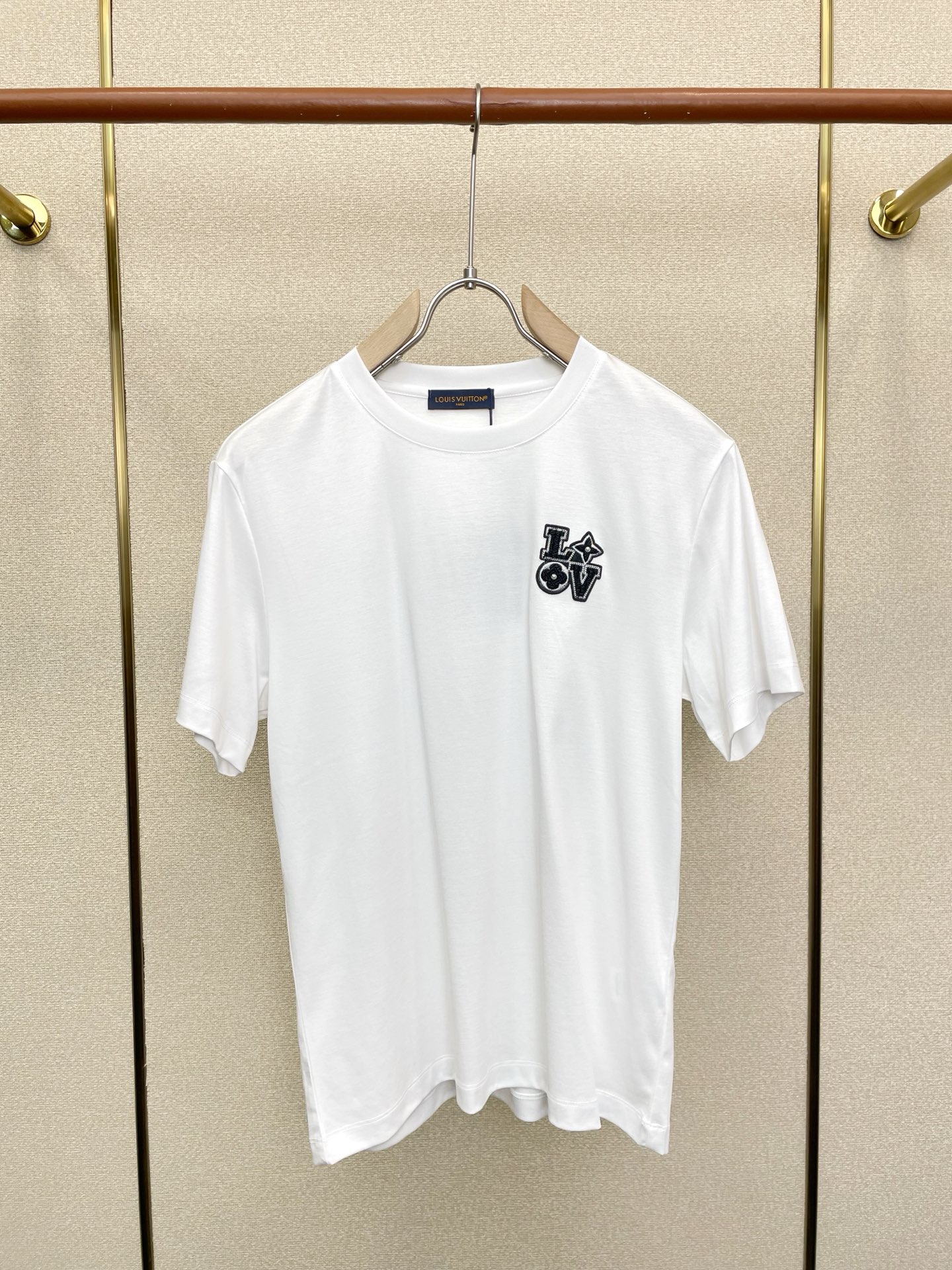 。Louis Vuitton路易威登💥砸锅卖铁都要上的新款新款原单男士休闲短袖 高端定制 高端版本 时尚
