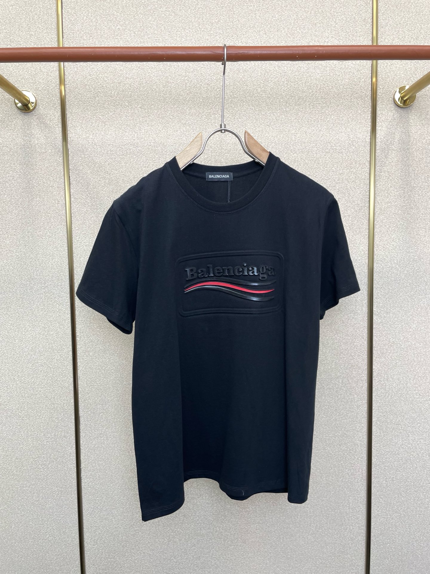 。Balenciaga巴黎世家💥砸锅卖铁都要上的新款新款原单男士休闲短袖 高端定制 高端版本 时尚百搭爆