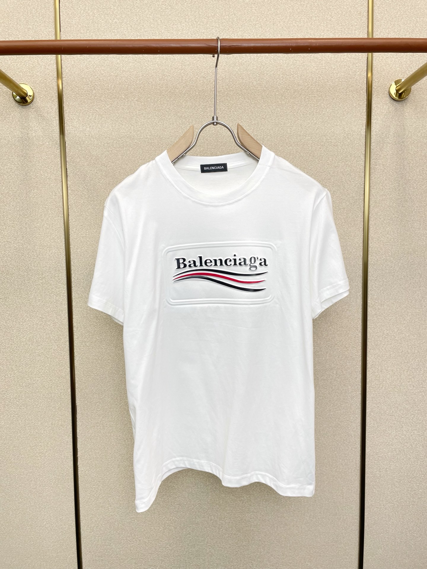 。Balenciaga巴黎世家💥砸锅卖铁都要上的新款新款原单男士休闲短袖 高端定制 高端版本 时尚百搭爆